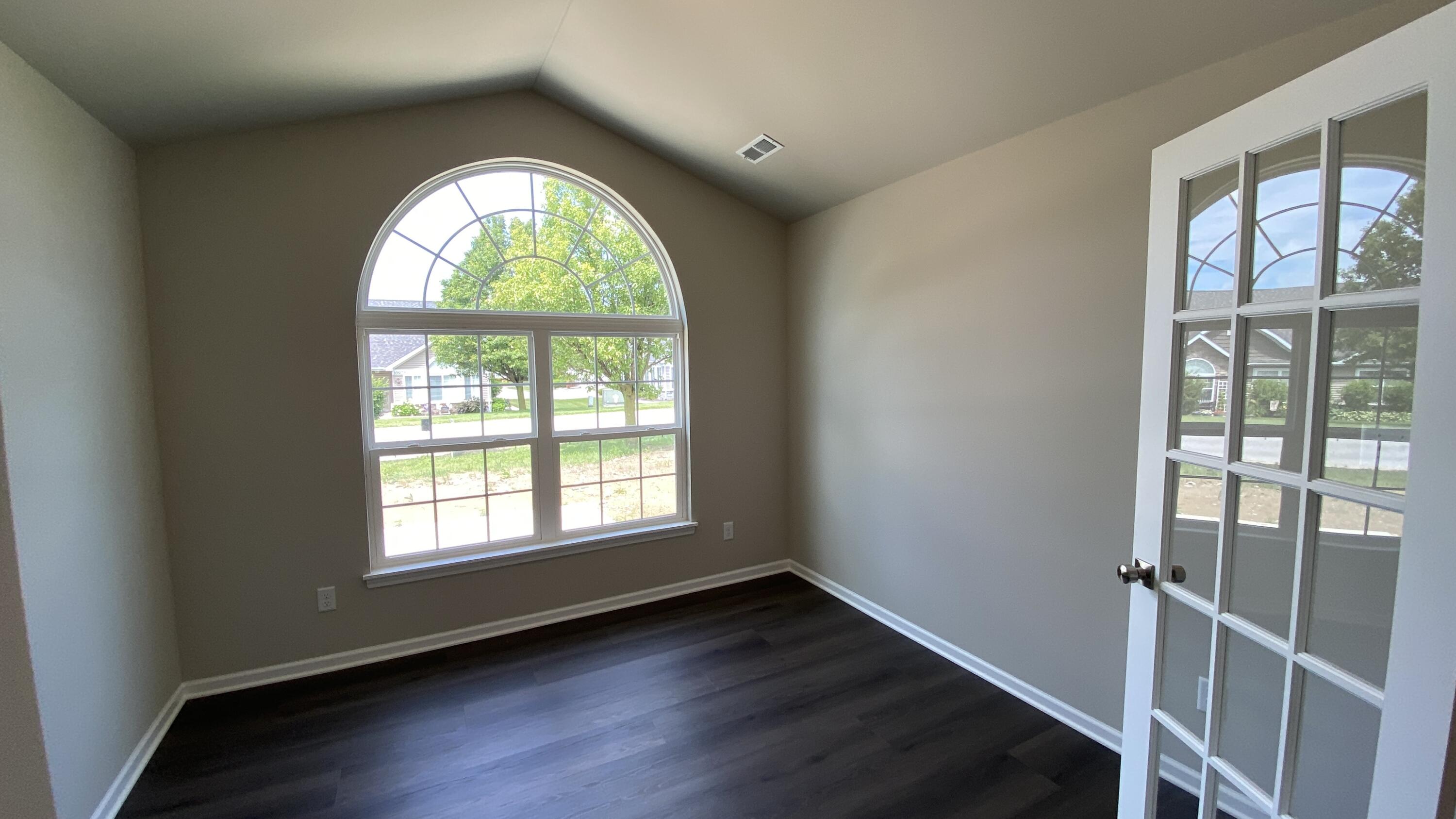 5600 Fountain Circle, Winfield, IN 46307; Image #23