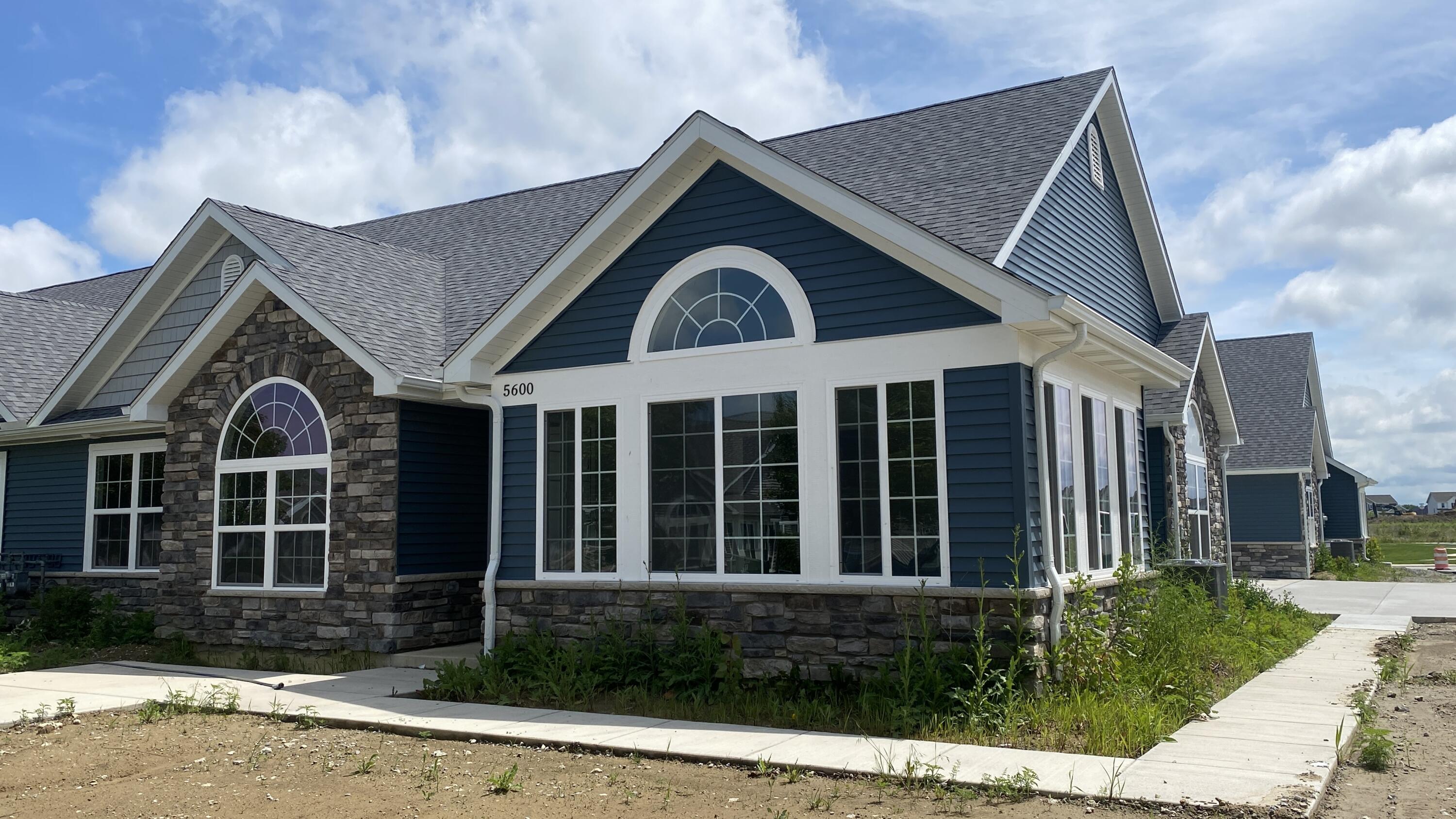 5600 Fountain Circle, Winfield, IN 46307; Image #8