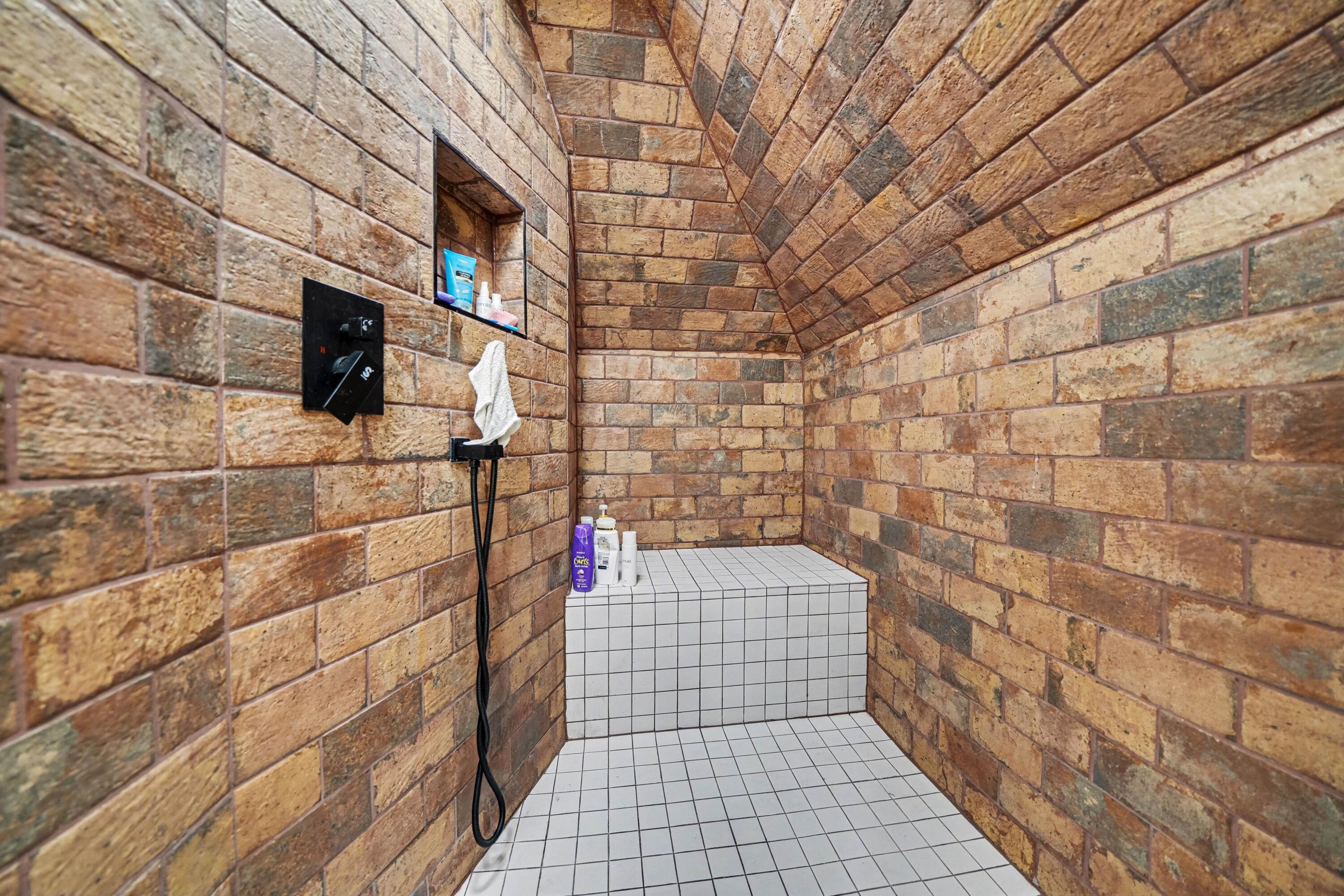 616 C Street, La Porte, IN 46350; Image #39