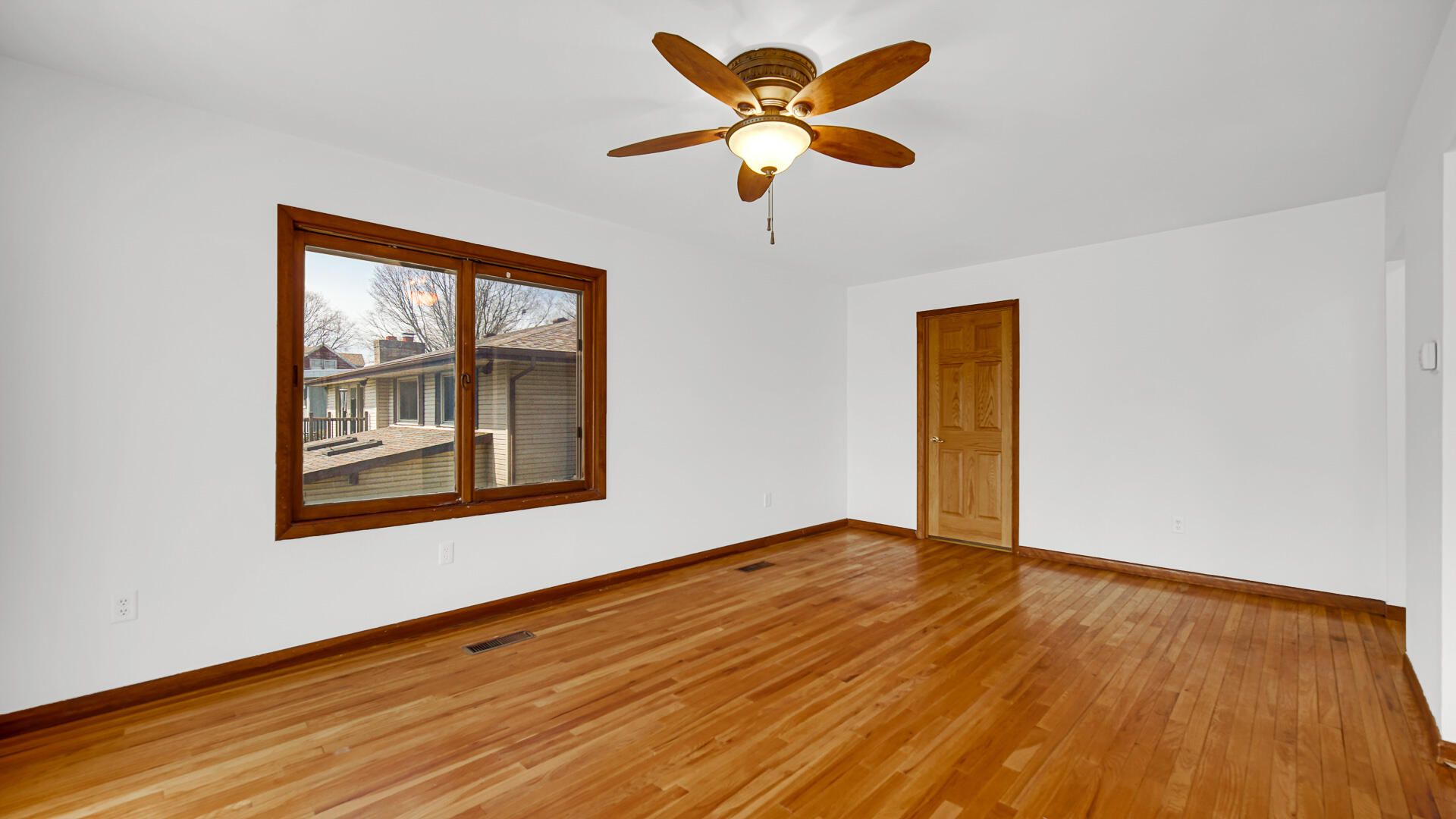 2212 Southwest Road, La Porte, IN 46350; Image #13