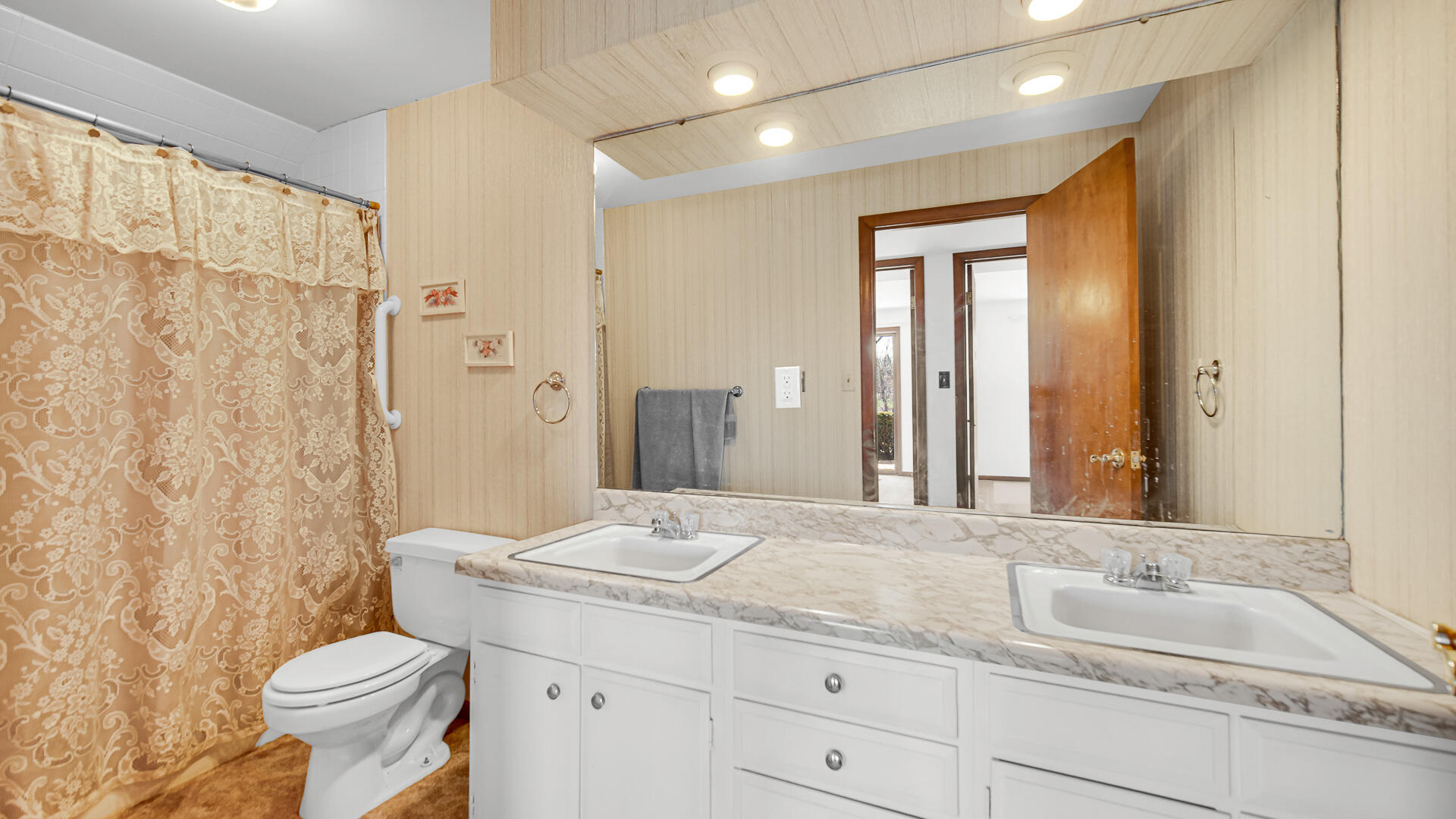 2212 Southwest Road, La Porte, IN 46350; Image #32