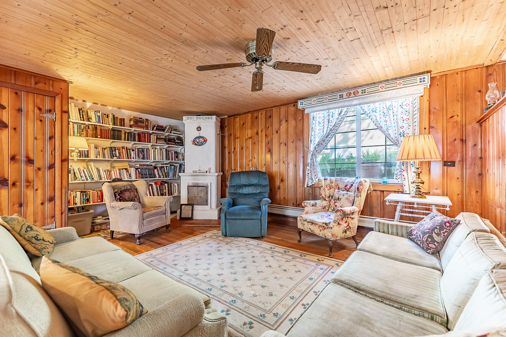 33 S Lake Shore County Road, Beverly Shores, IN 46301; Image #10