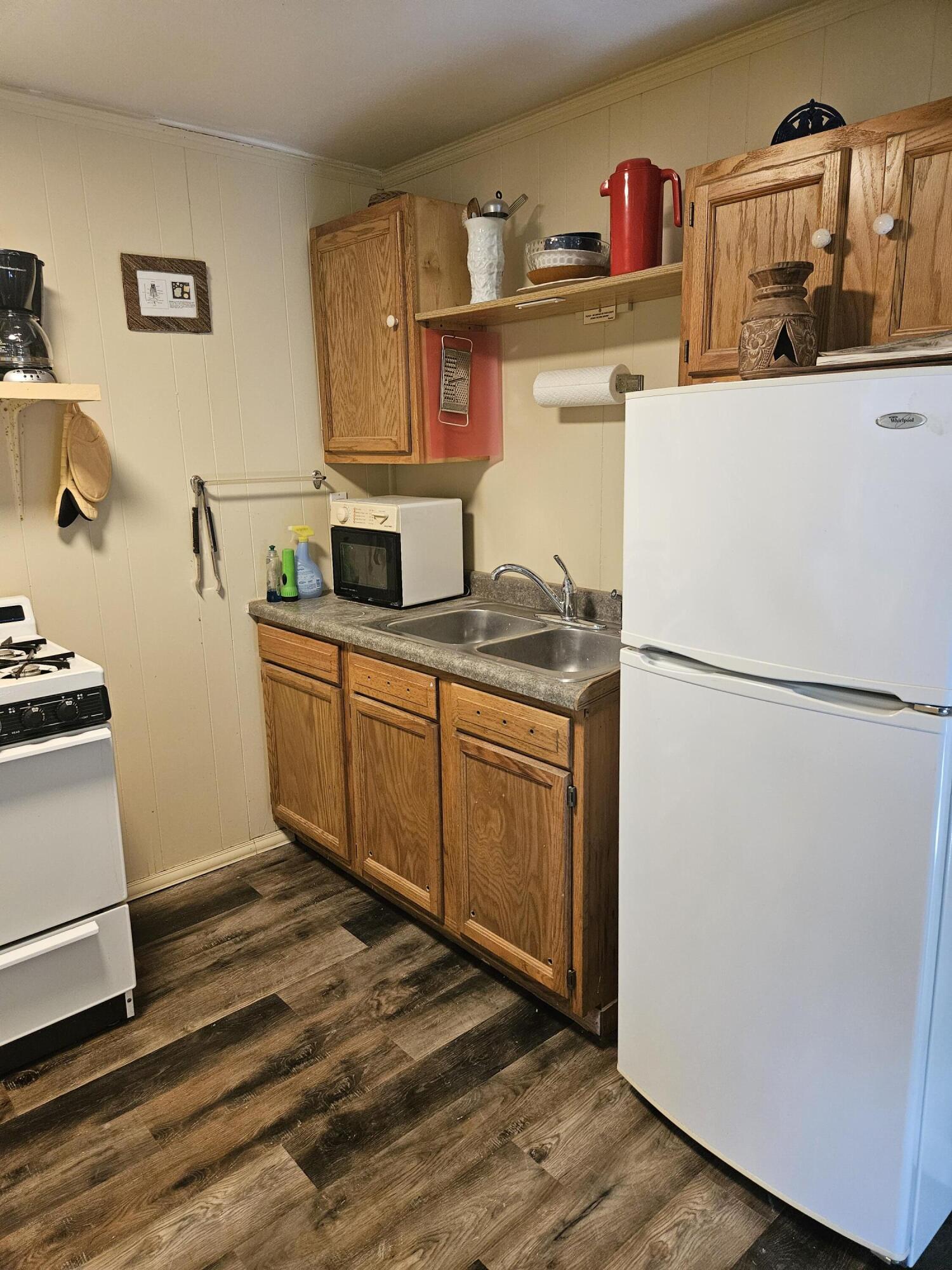 33 S Lake Shore County Road, Beverly Shores, IN 46301; Image #36