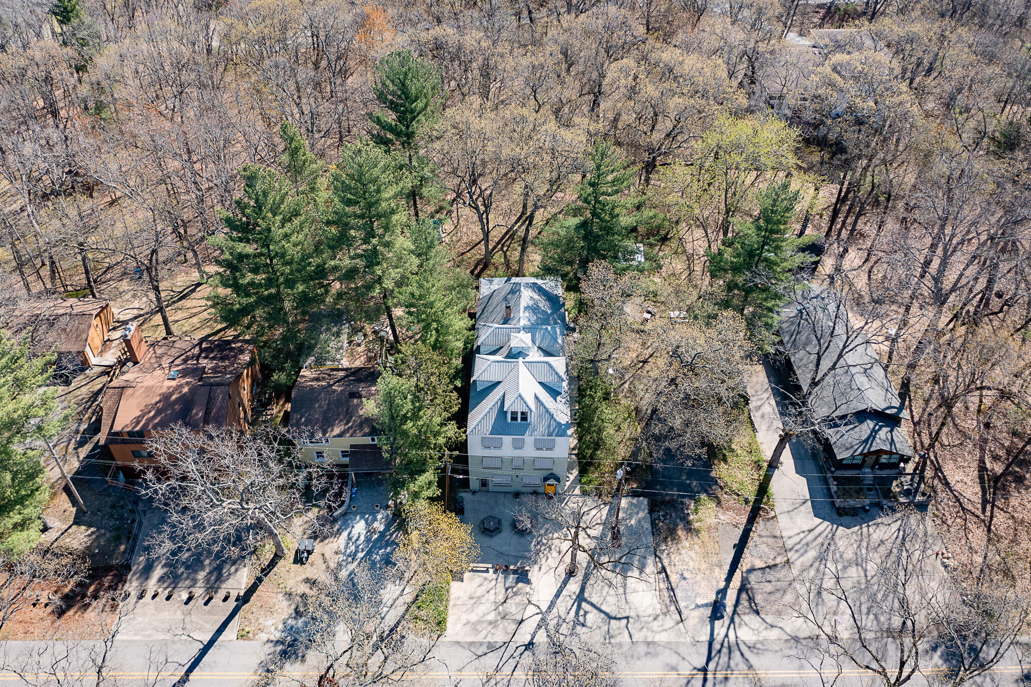 33 S Lake Shore County Road, Beverly Shores, IN 46301; Image #47