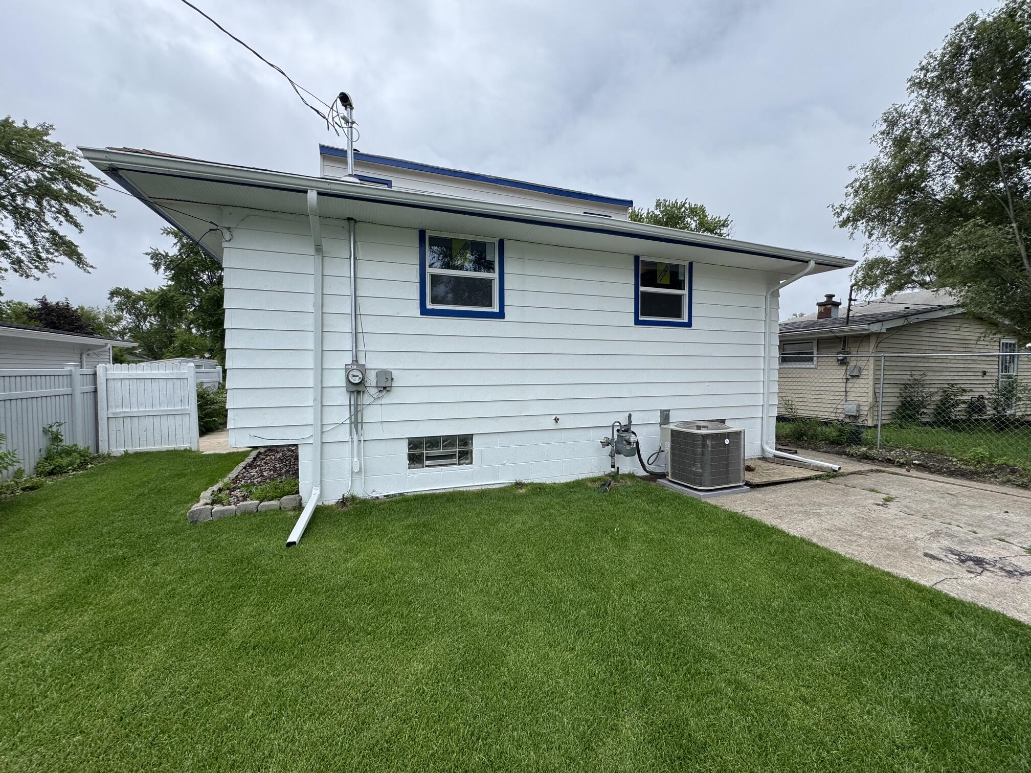 1960 M L King Drive, Gary, IN 46407; Image #16