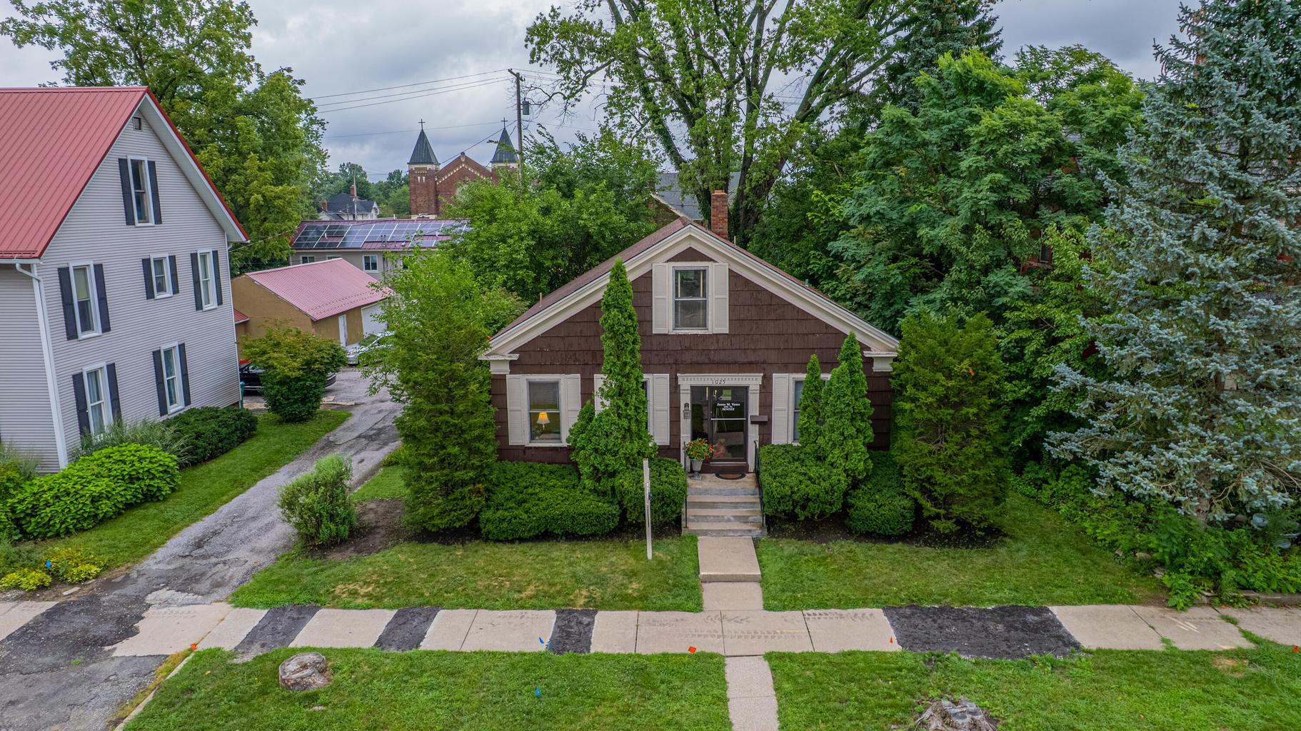 1025 Indiana Avenue, La Porte, IN 46350; Image #2