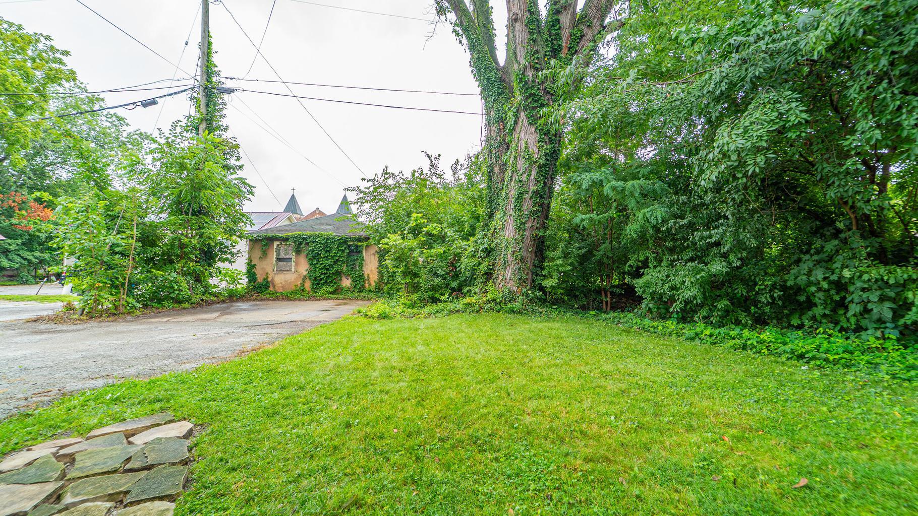 1025 Indiana Avenue, La Porte, IN 46350; Image #7
