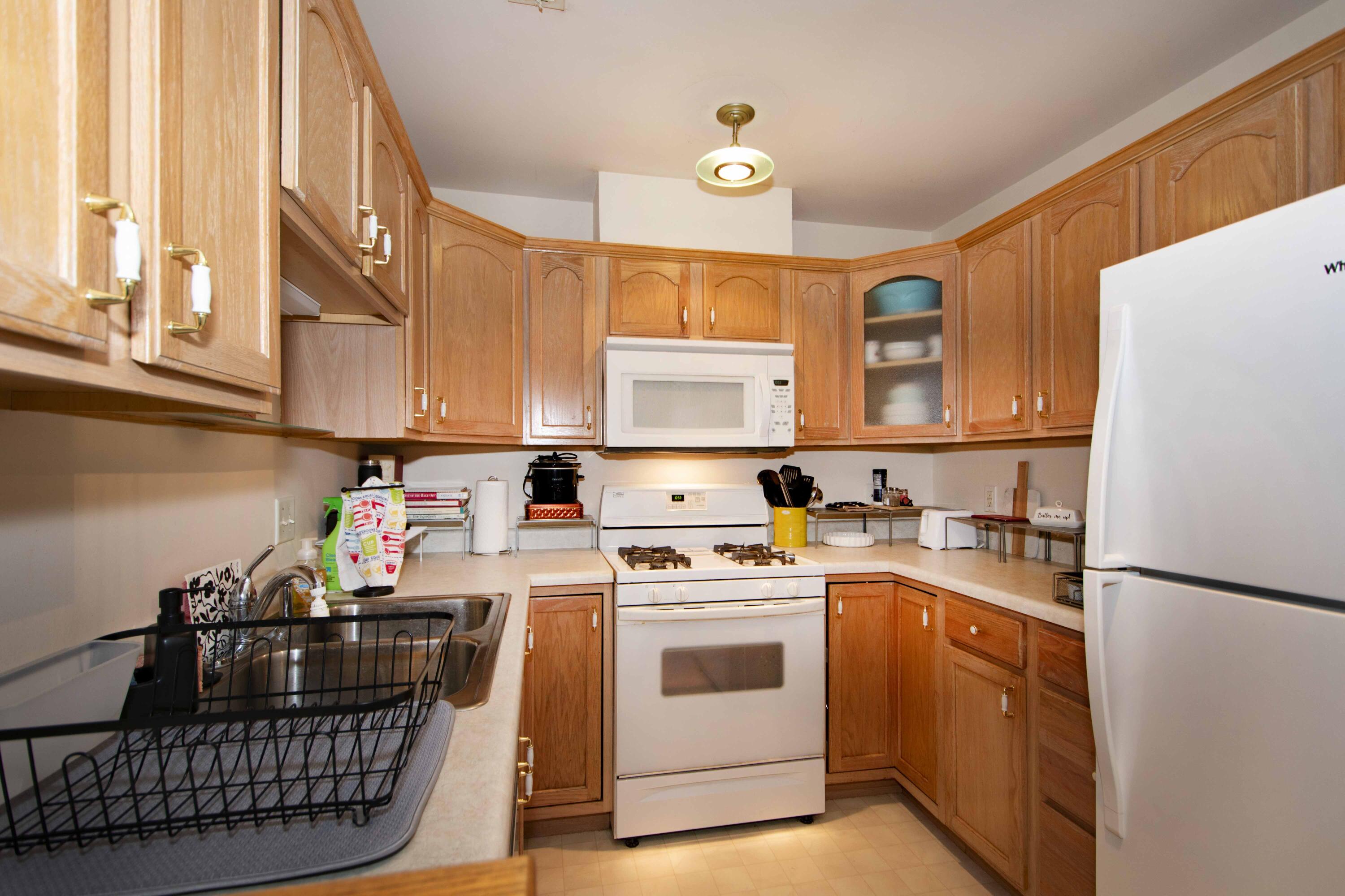 2009 W 75th Place, Merrillville, IN 46410; Image #9