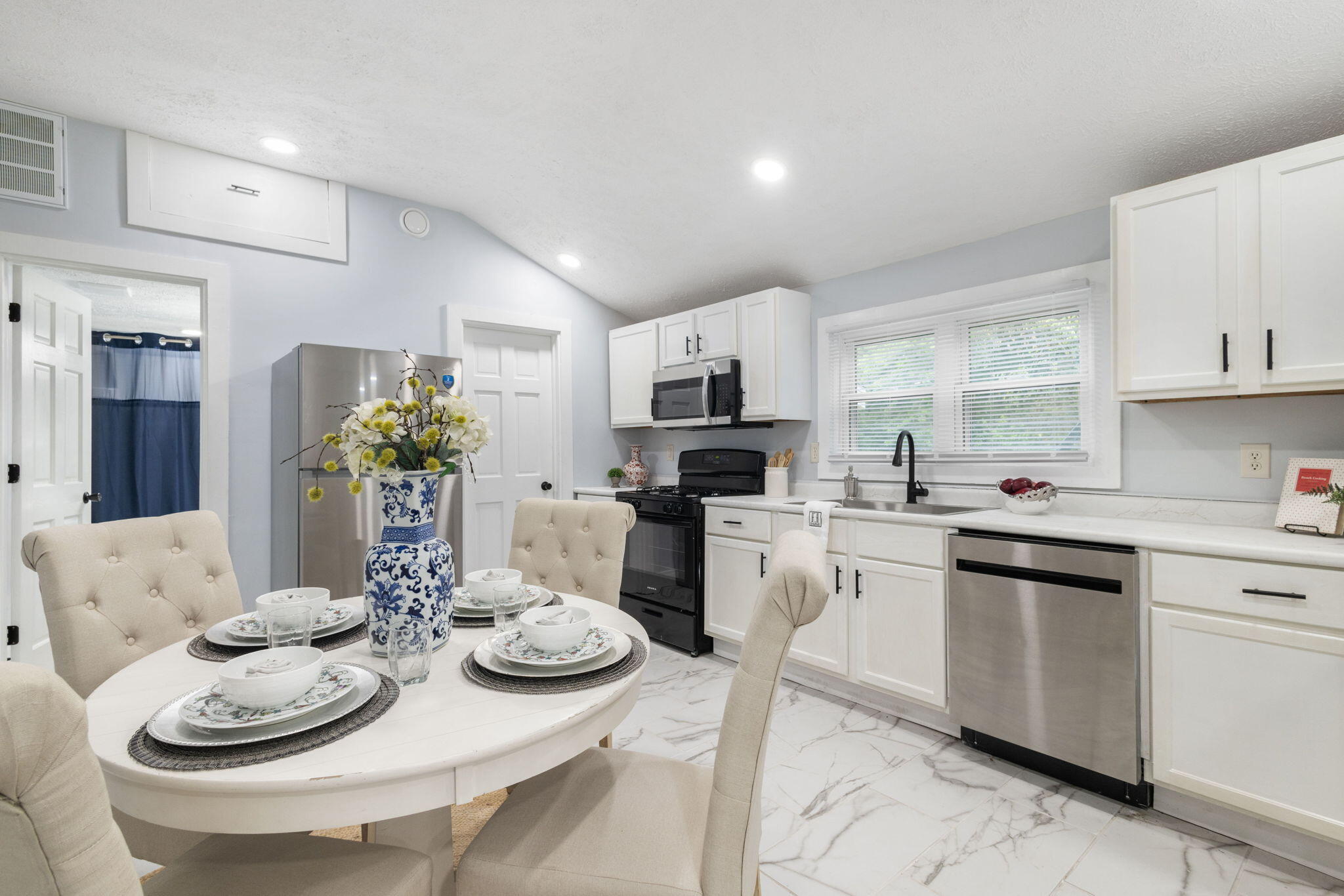 7323 E Pansy Lane, New Carlisle, IN 46552; Image #6