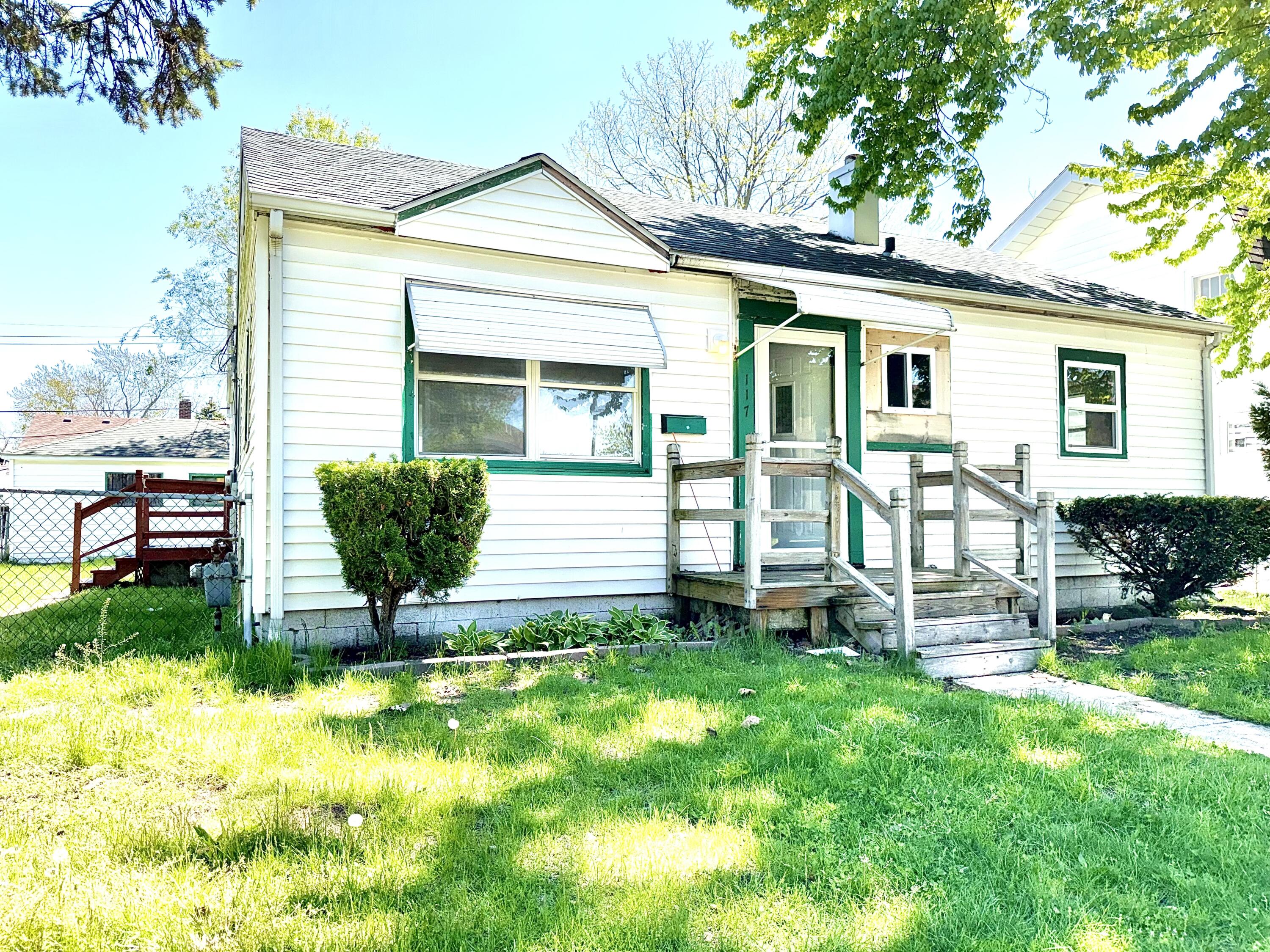 117 N Calumet Avenue, Michigan City, IN 46360; Image #2
