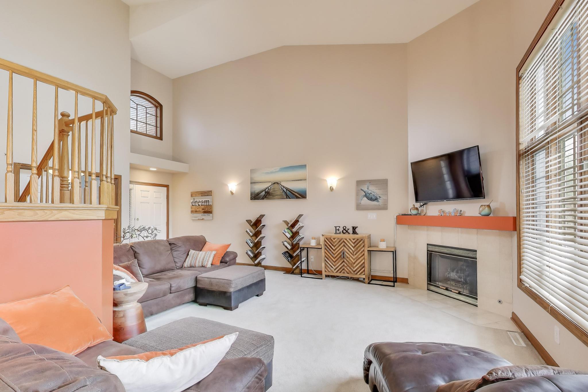 1617 Cherry Blossom Drive, Munster, IN 46321; Image #6