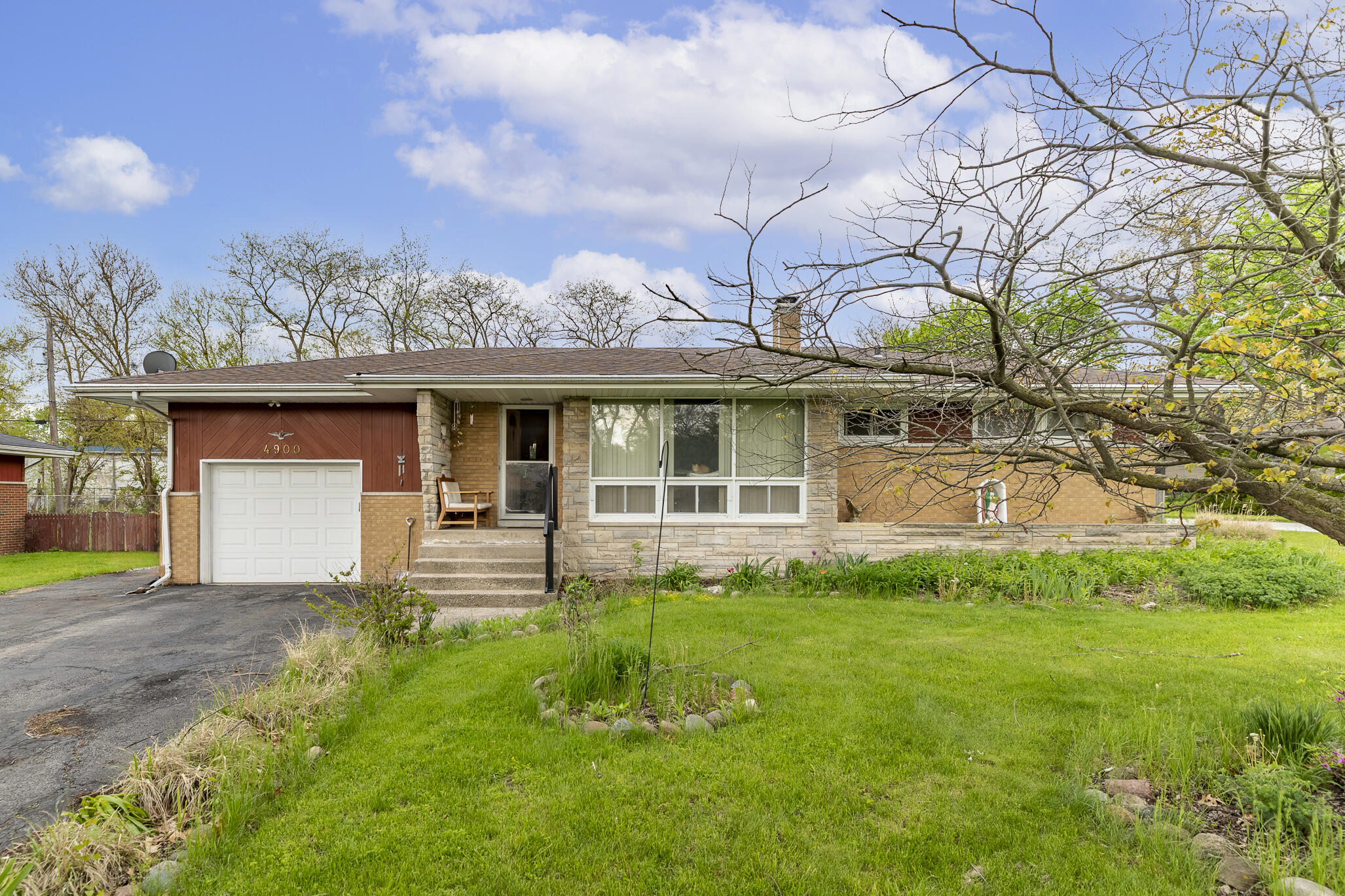 4900 Arthur Street, Gary, IN 46408; Image #2