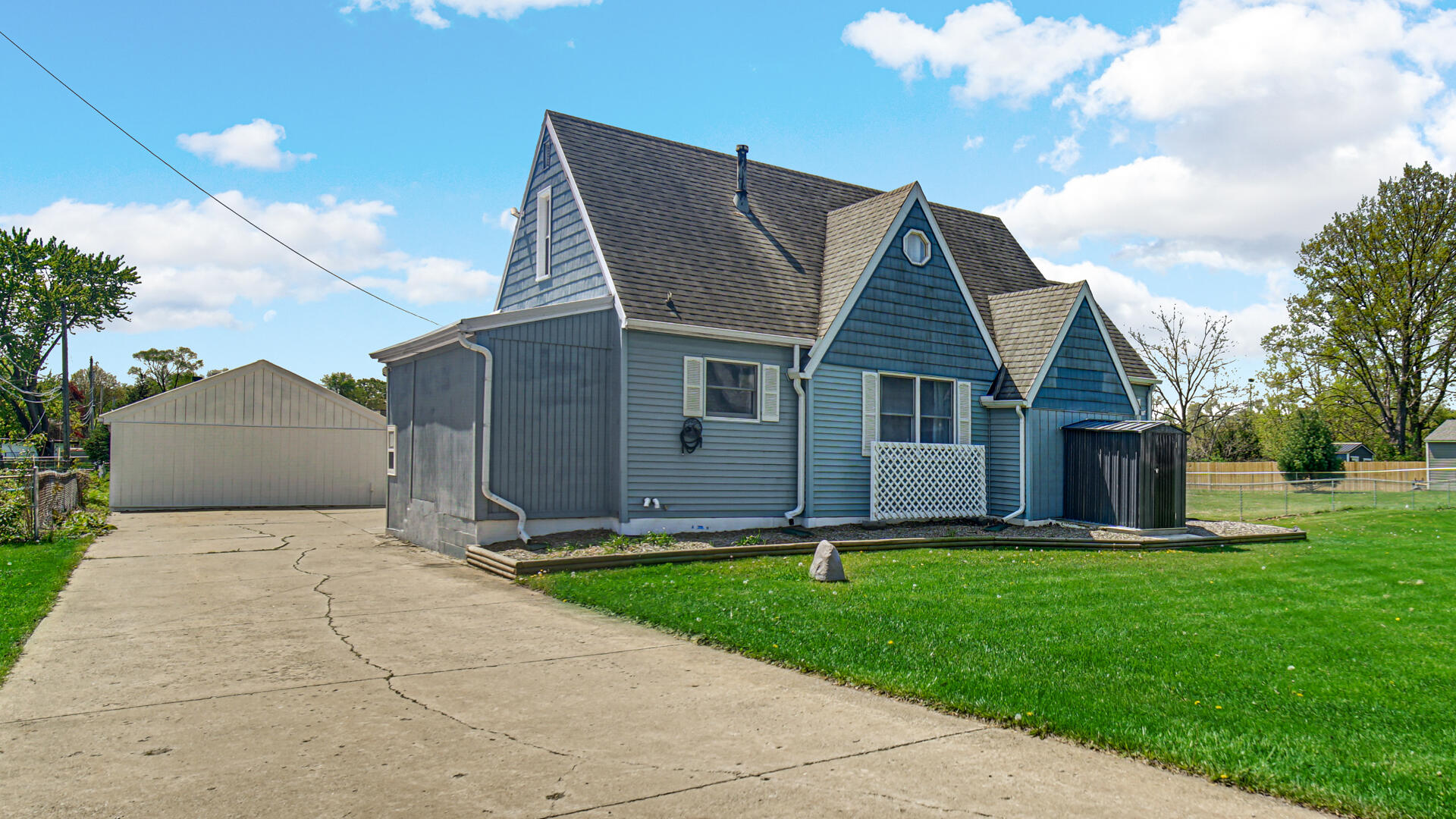 324 W Johnson Road, La Porte, IN 46350; Image #1