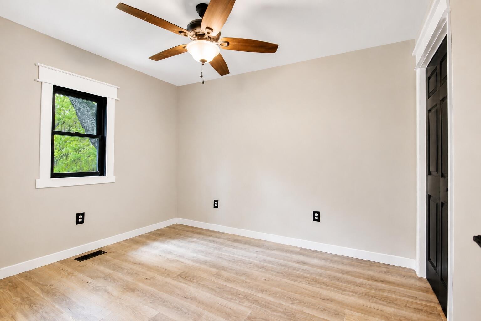 122 E 632 N, Valparaiso, IN 46383; Image #12
