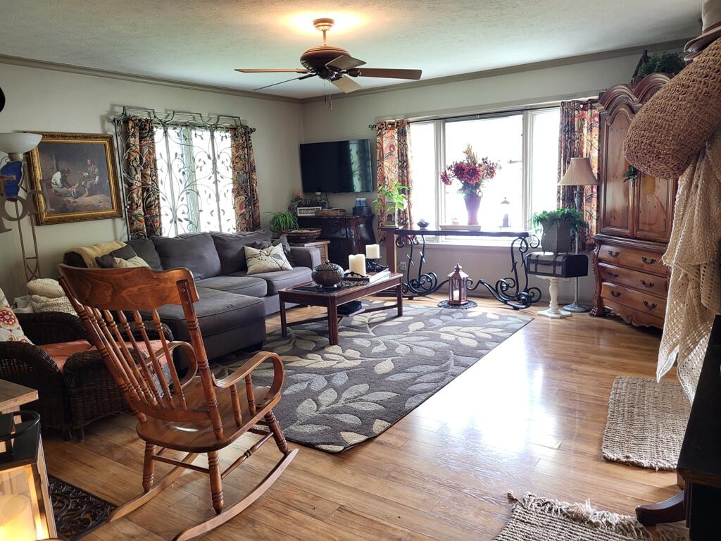 204 Sagamore Pkwy, La Porte, IN 46350; Image #6