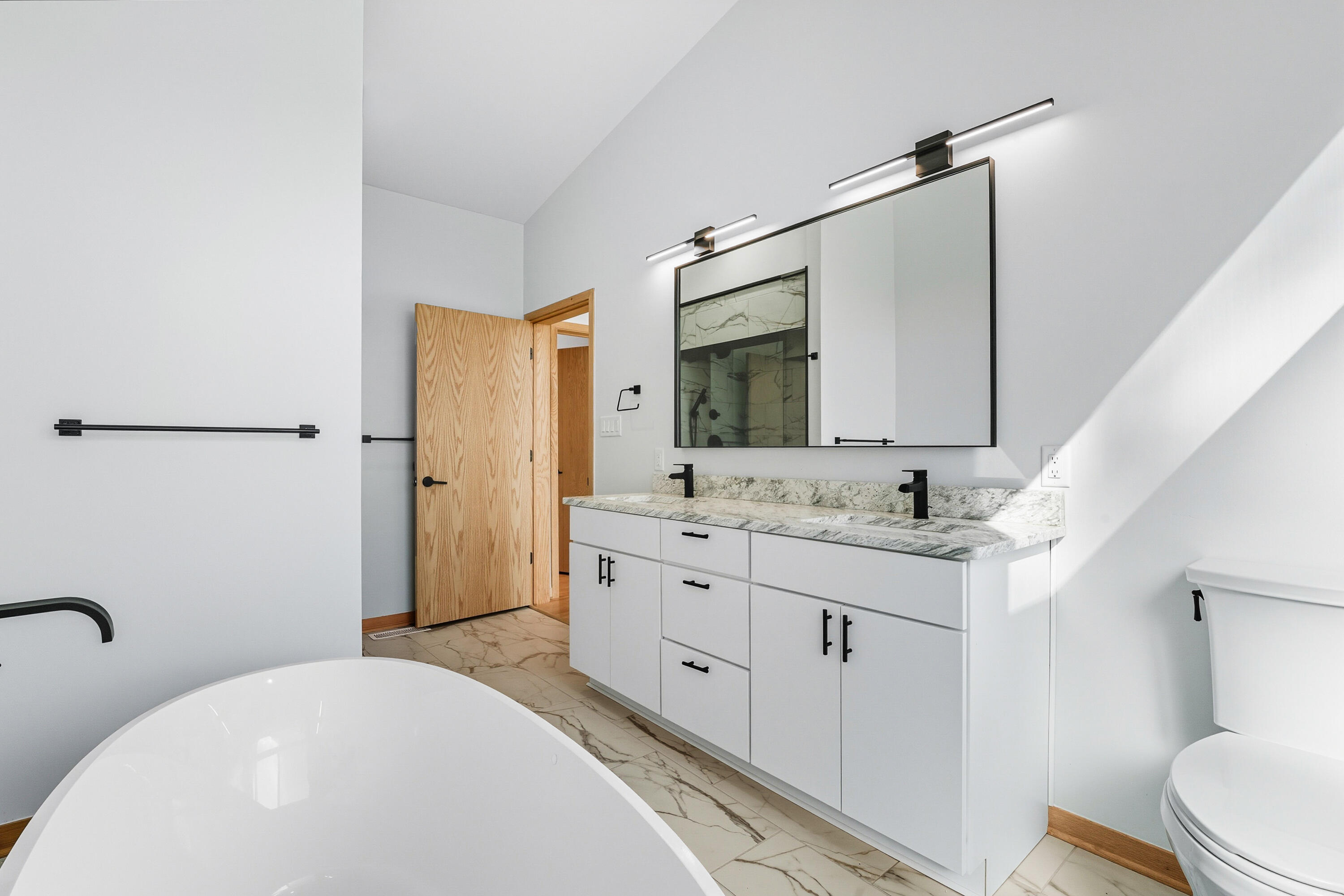 220 Robbins Road, Valparaiso, IN 46385; Image #24