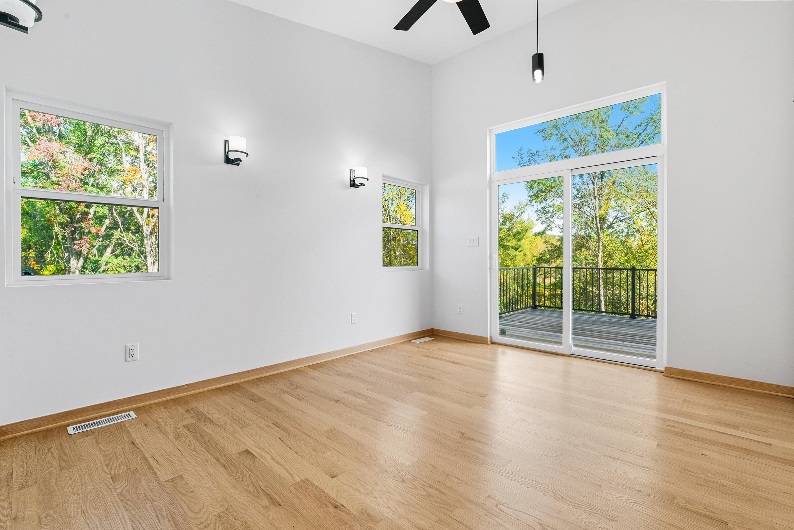 220 Robbins Road, Valparaiso, IN 46385; Image #38