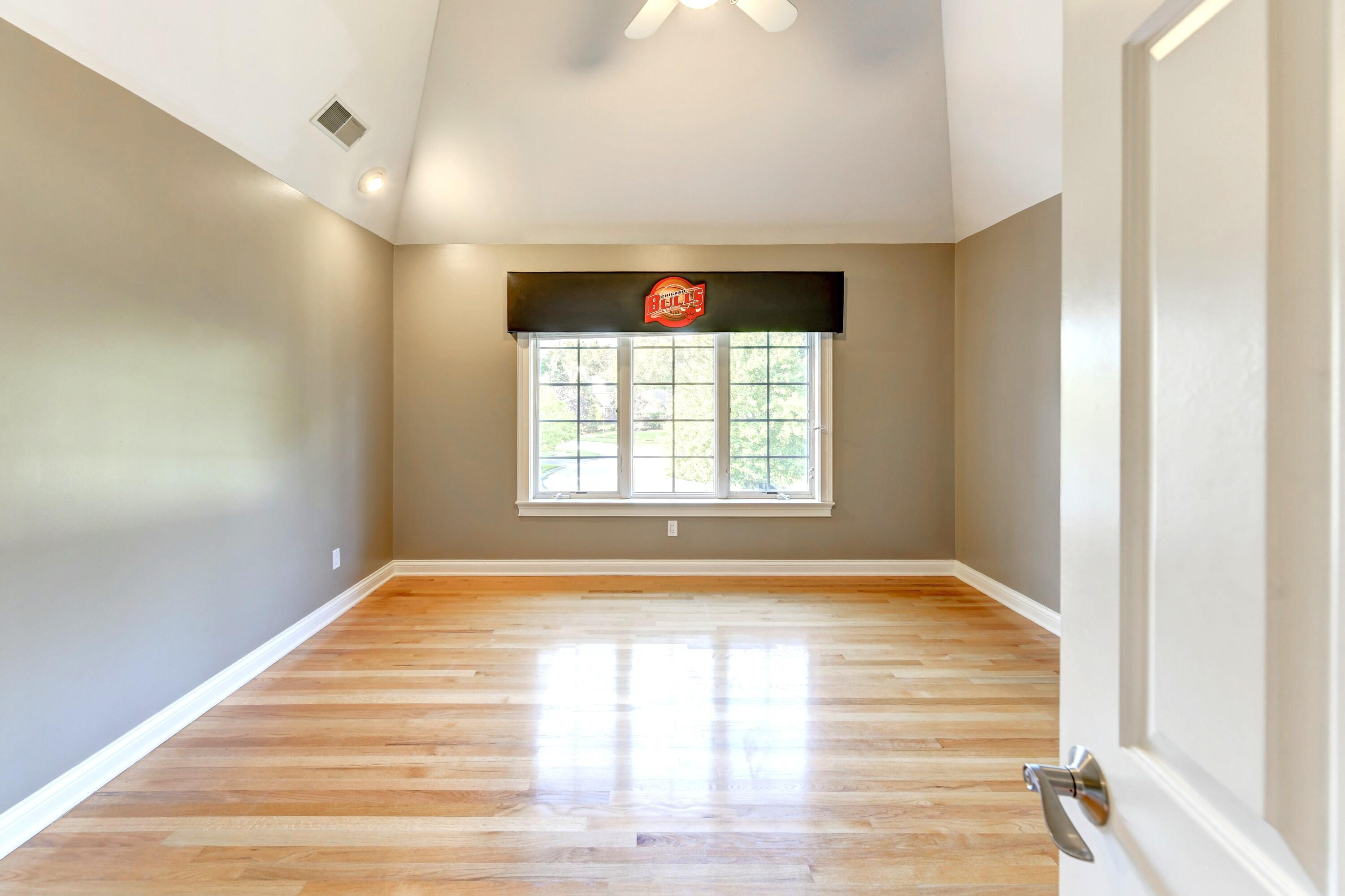 10135 Cherrywood Lane, Munster, IN 46321; Image #36