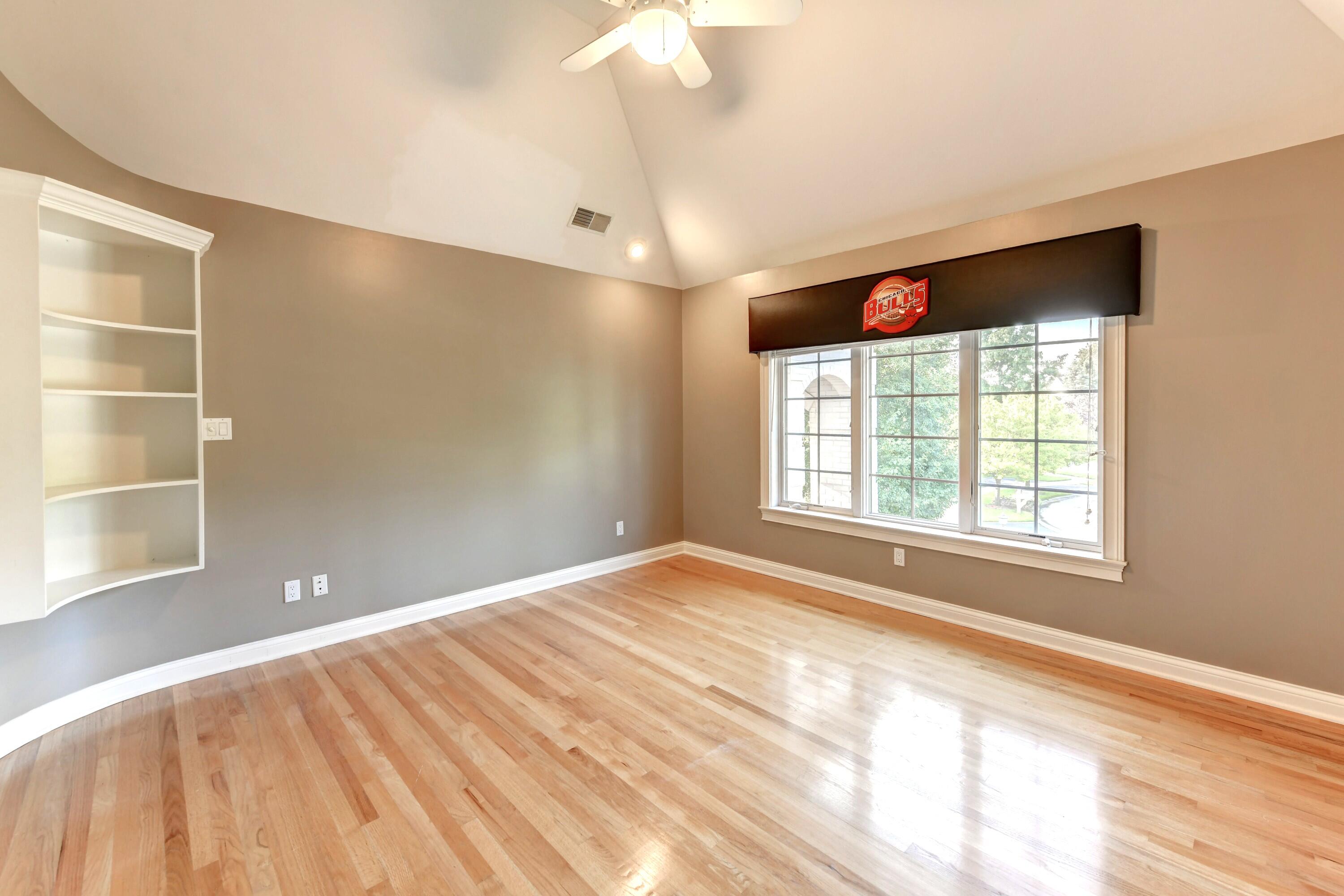 10135 Cherrywood Lane, Munster, IN 46321; Image #37
