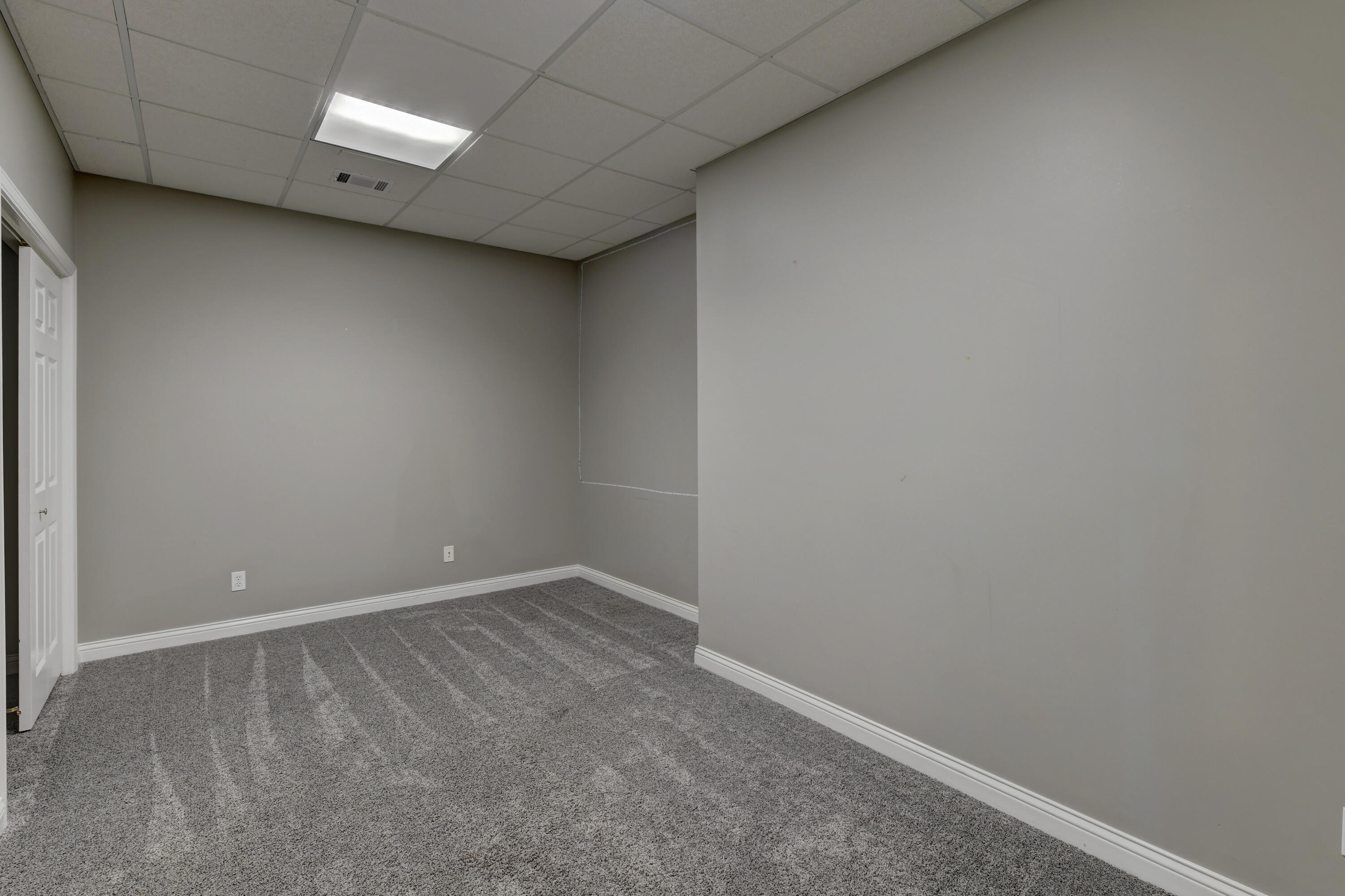 10135 Cherrywood Lane, Munster, IN 46321; Image #54
