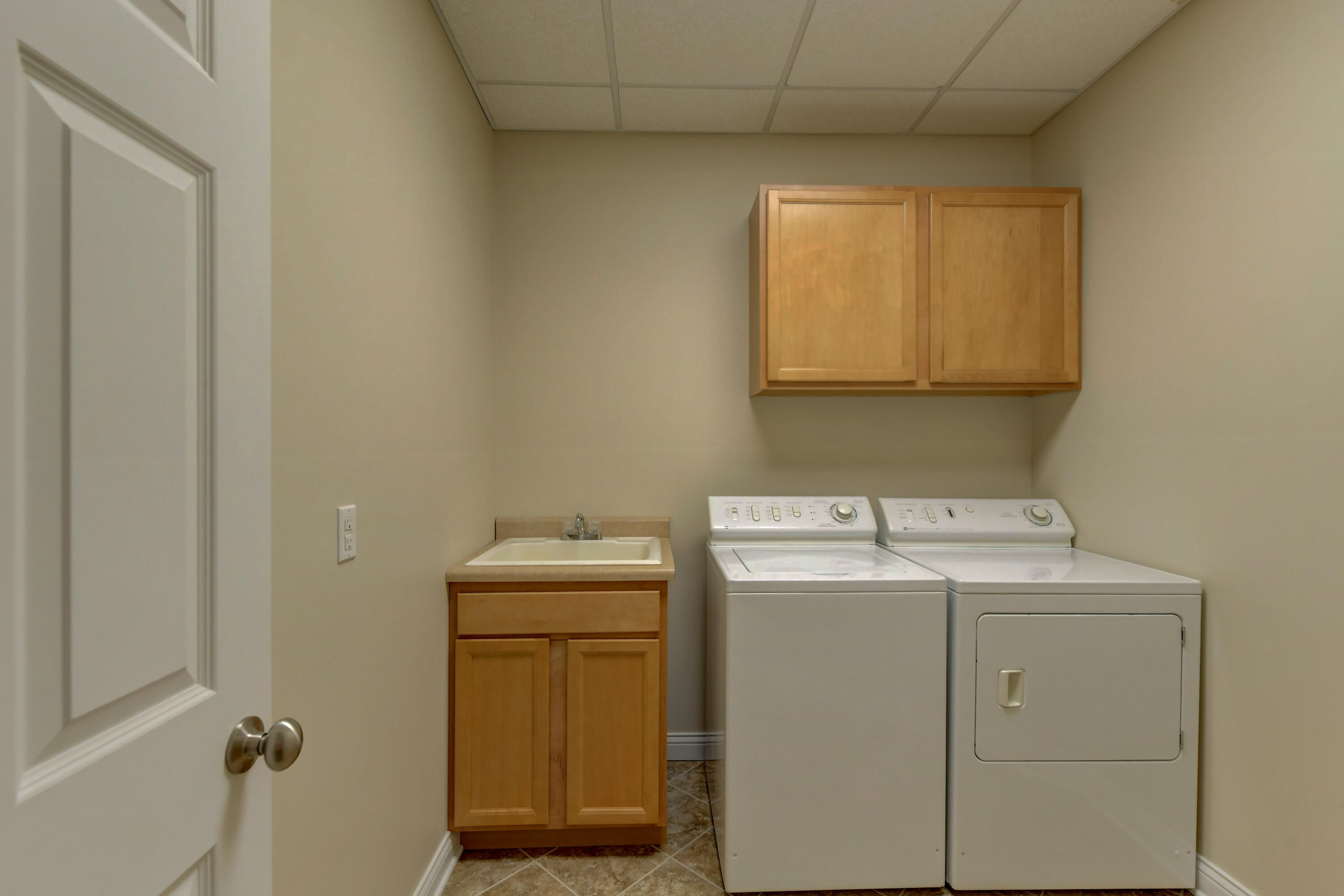 10135 Cherrywood Lane, Munster, IN 46321; Image #56