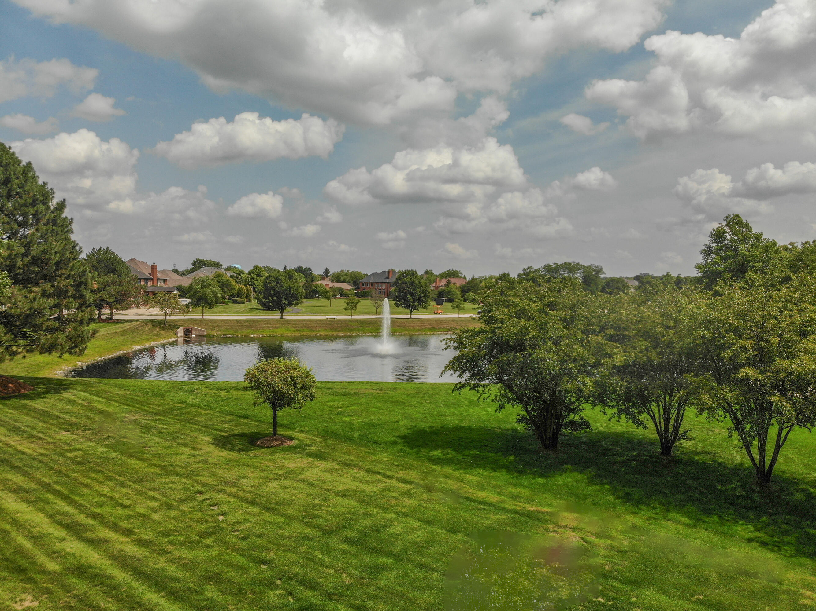 10135 Cherrywood Lane, Munster, IN 46321; Image #66