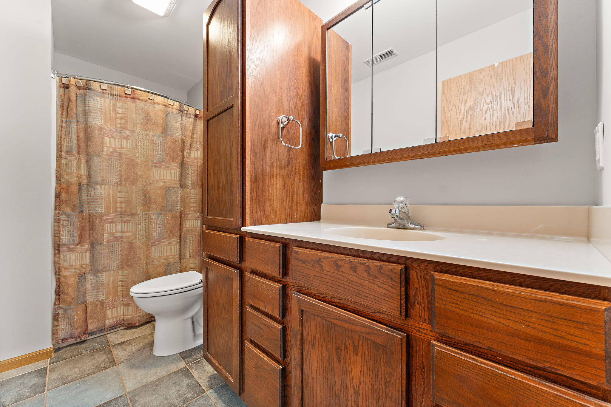 2549 N Lakeshore Drive, Crown Point, IN 46307; Image #20
