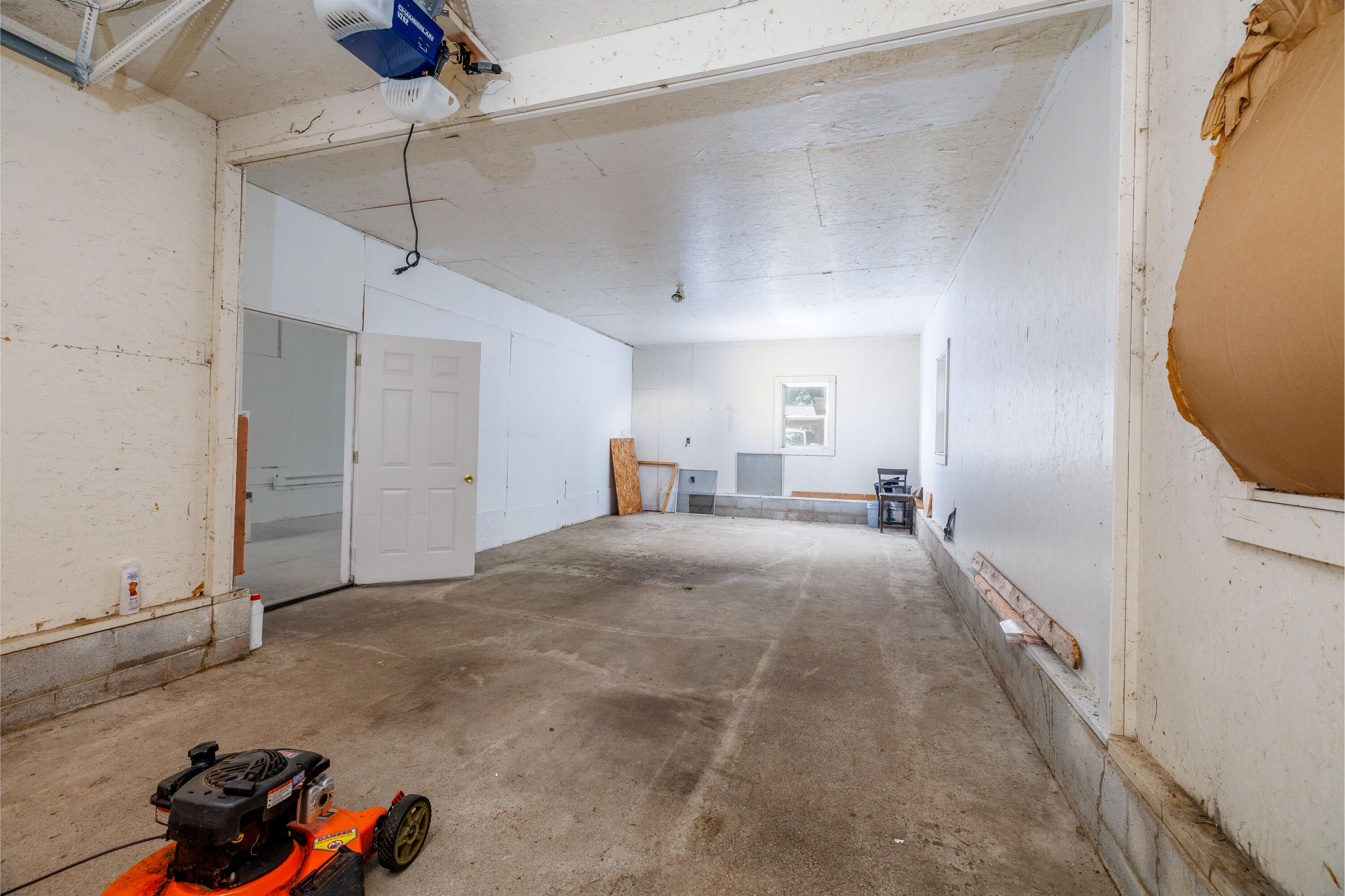 106 W Allen Street, Kentland, IN 47951; Image #28
