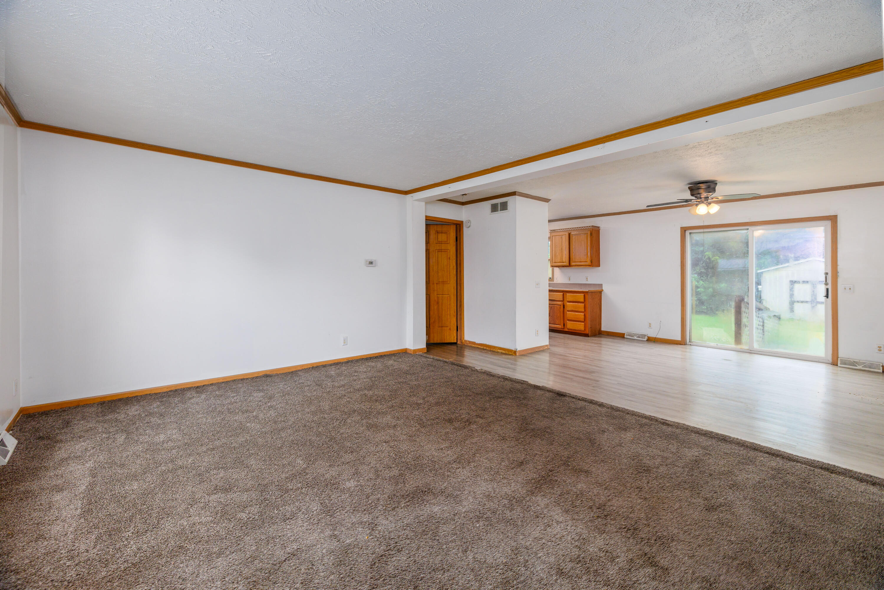 106 W Allen Street, Kentland, IN 47951; Image #5