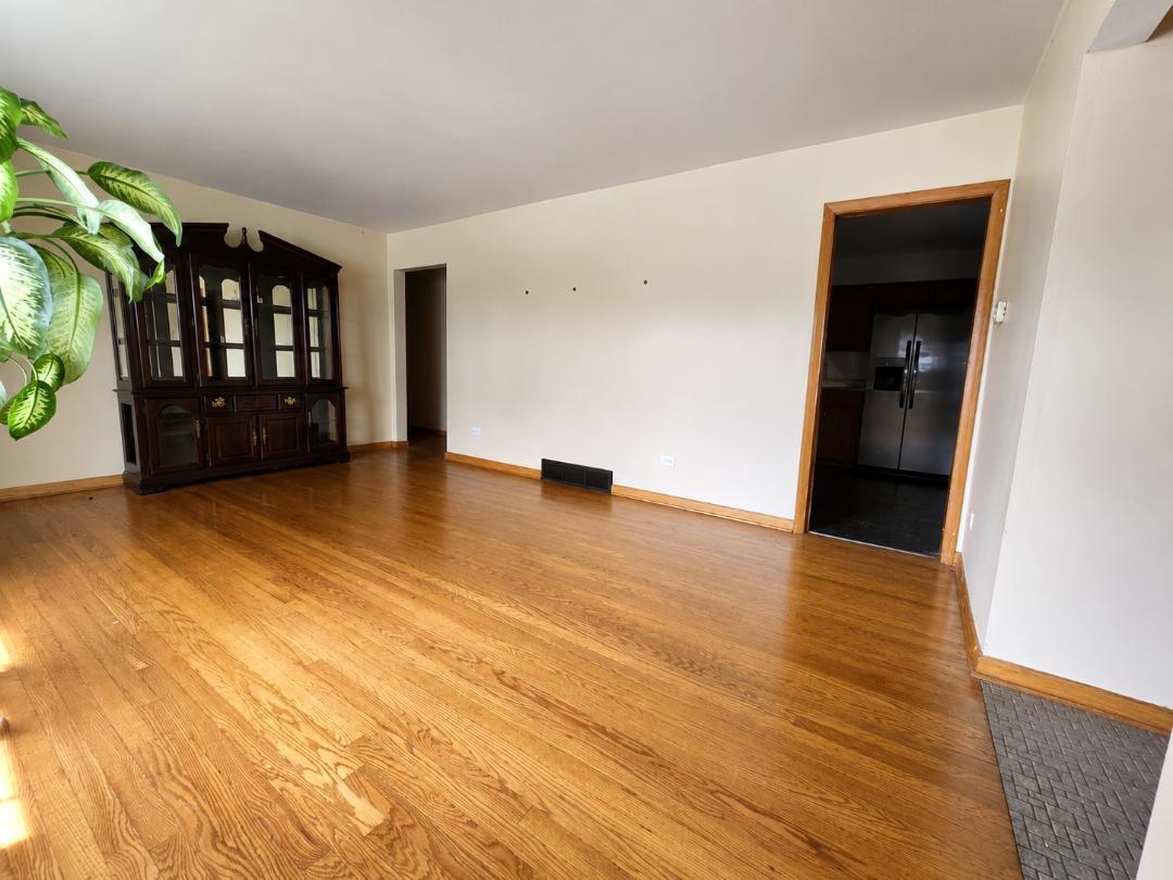 8606 Calumet Avenue, Munster, IN 46321; Image #3