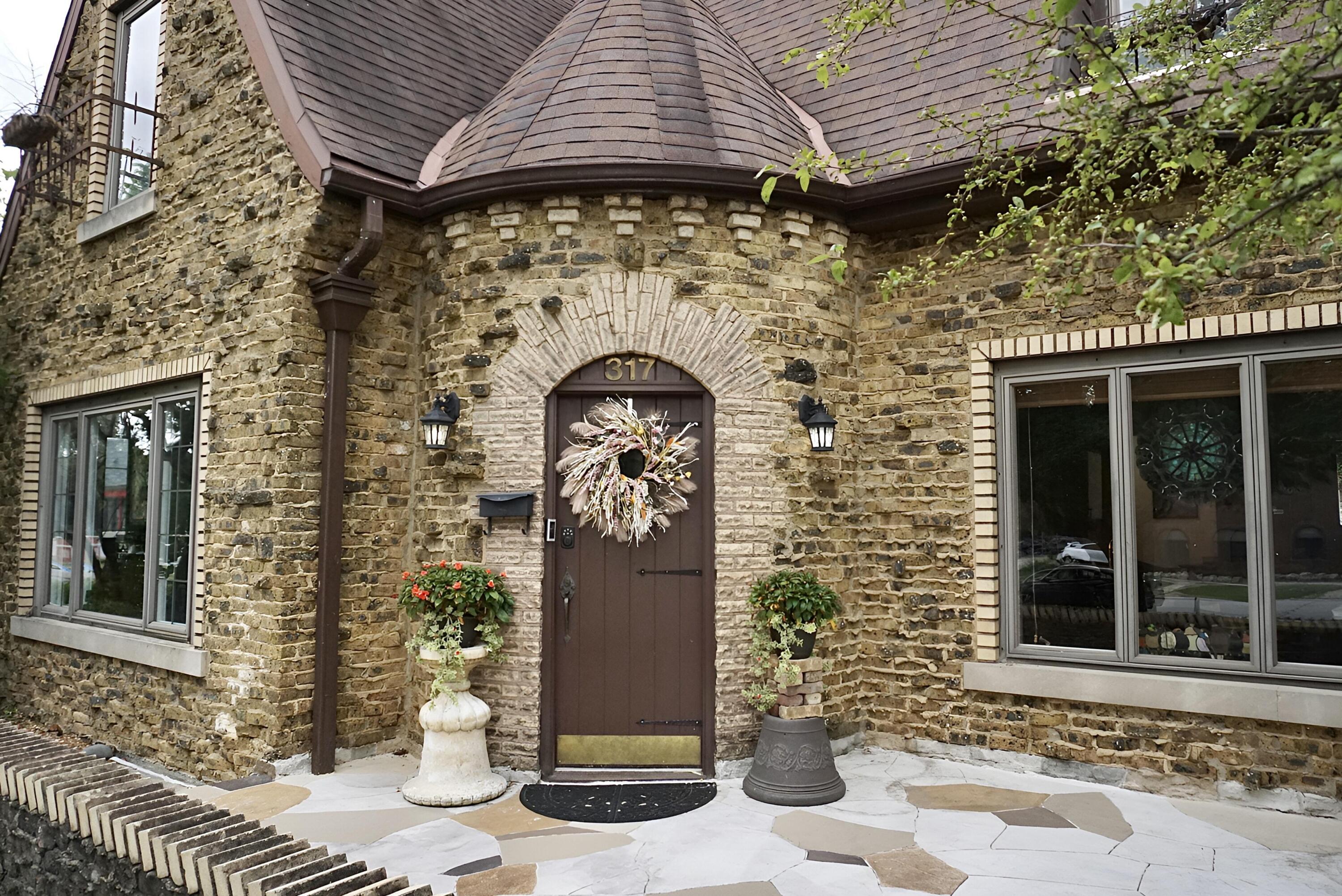 317 N Main Street, Crown Point, IN 46307; Image #2