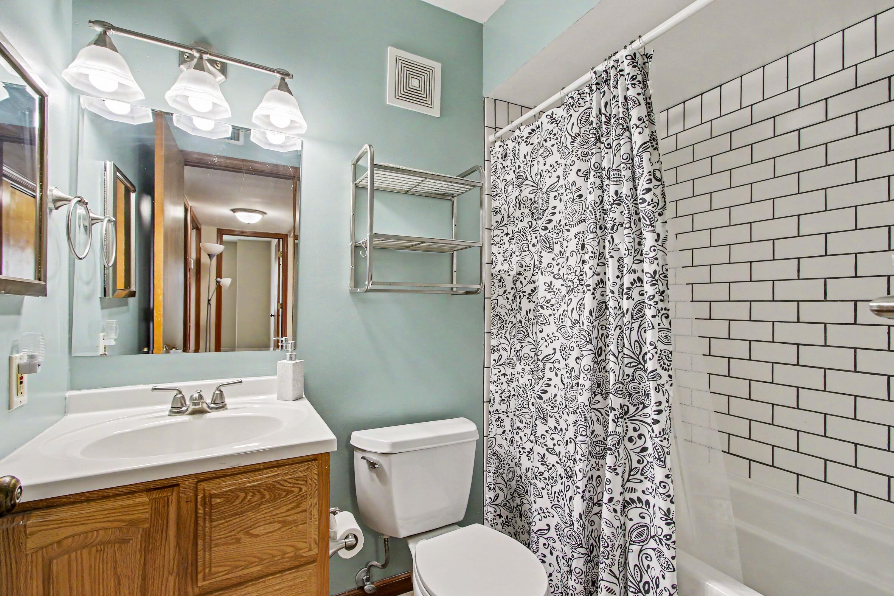1086 Millpond, Unit B Road, Valparaiso, IN 46385; Image #13