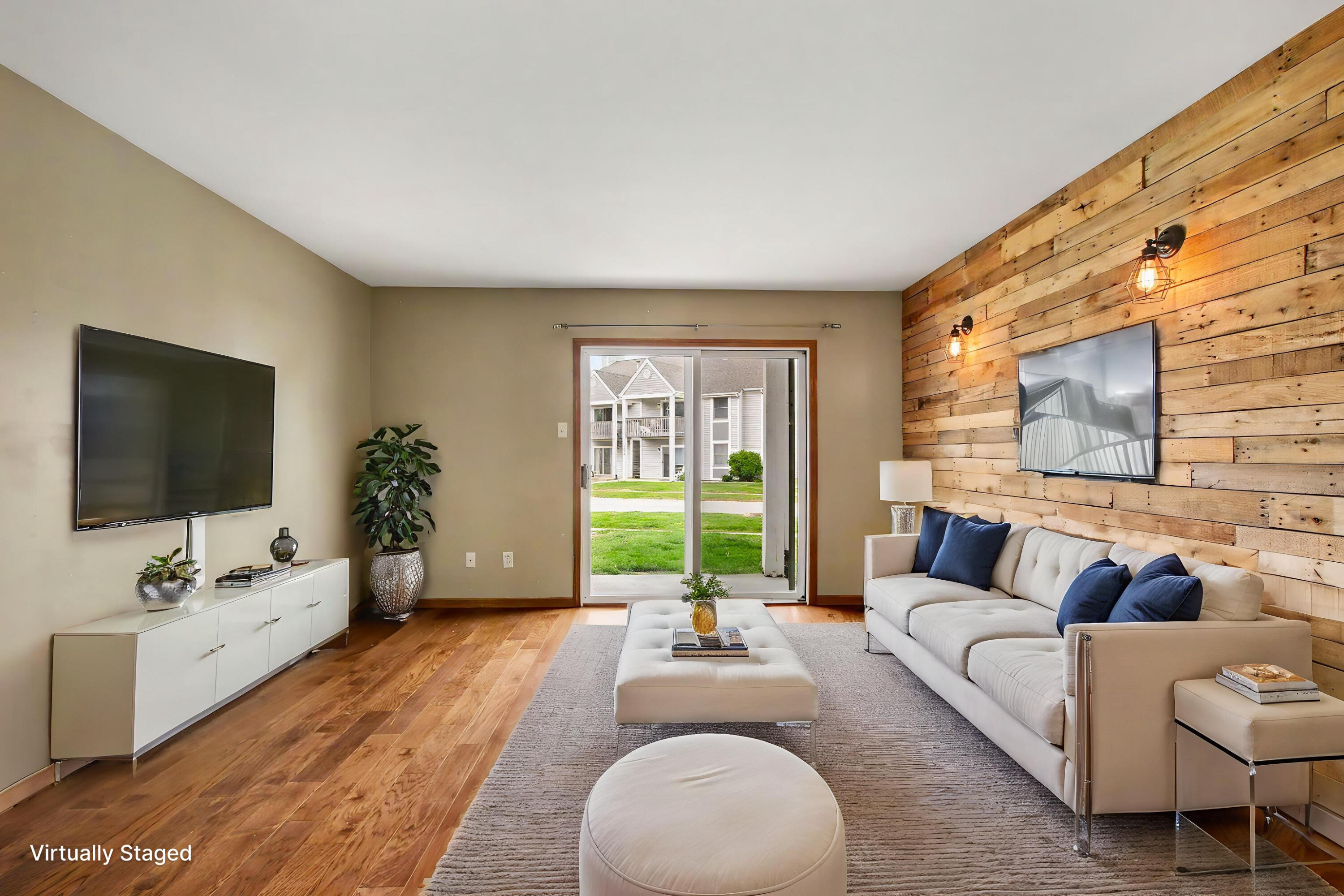 1086 Millpond, Unit B Road, Valparaiso, IN 46385; Image #4