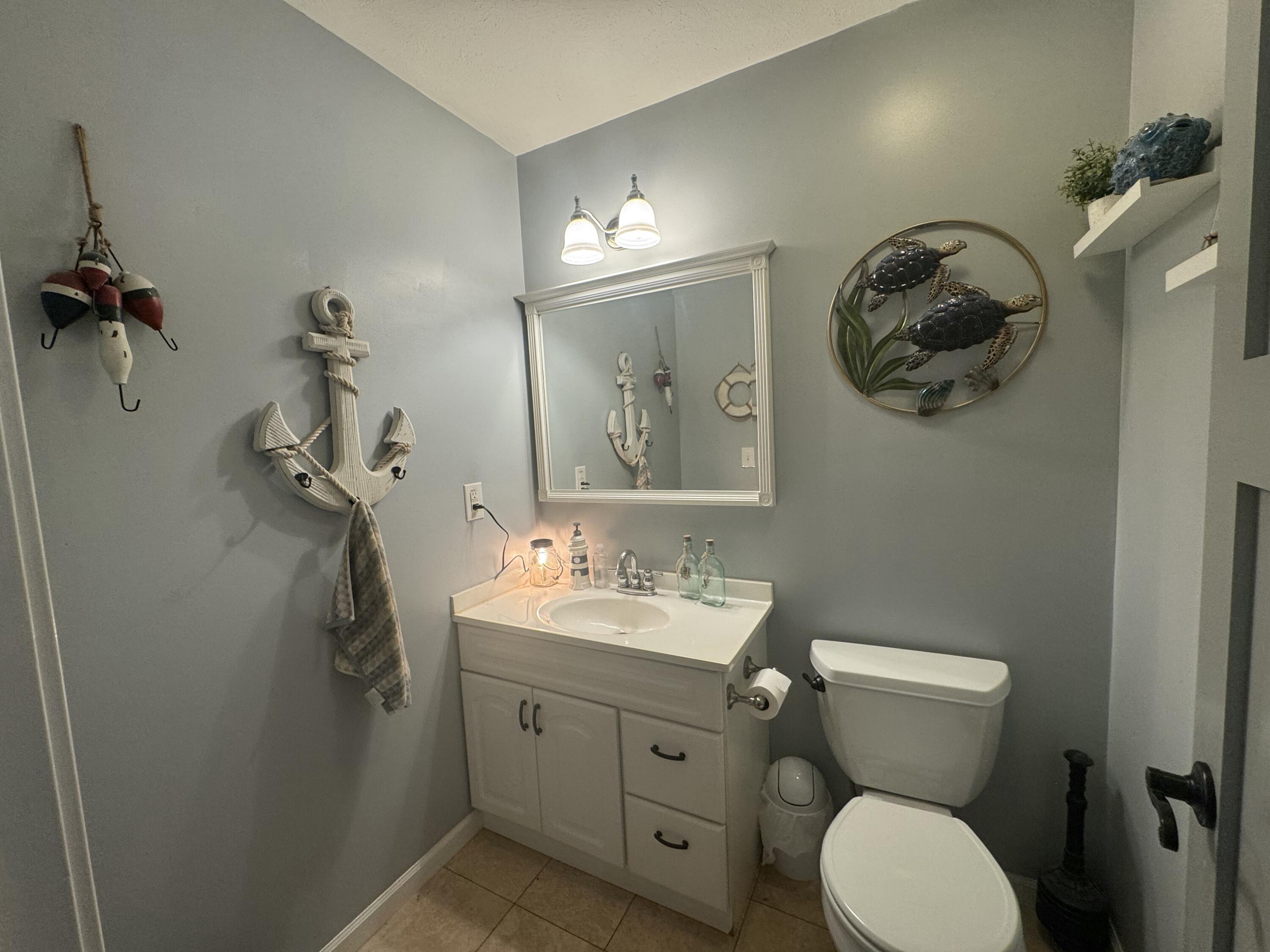 4084 W Shore Drive, Bremen, IN 46506; Image #14