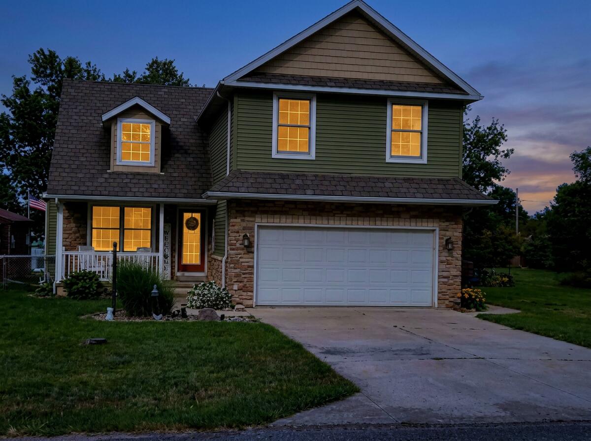 4084 W Shore Drive, Bremen, IN 46506; Image #17