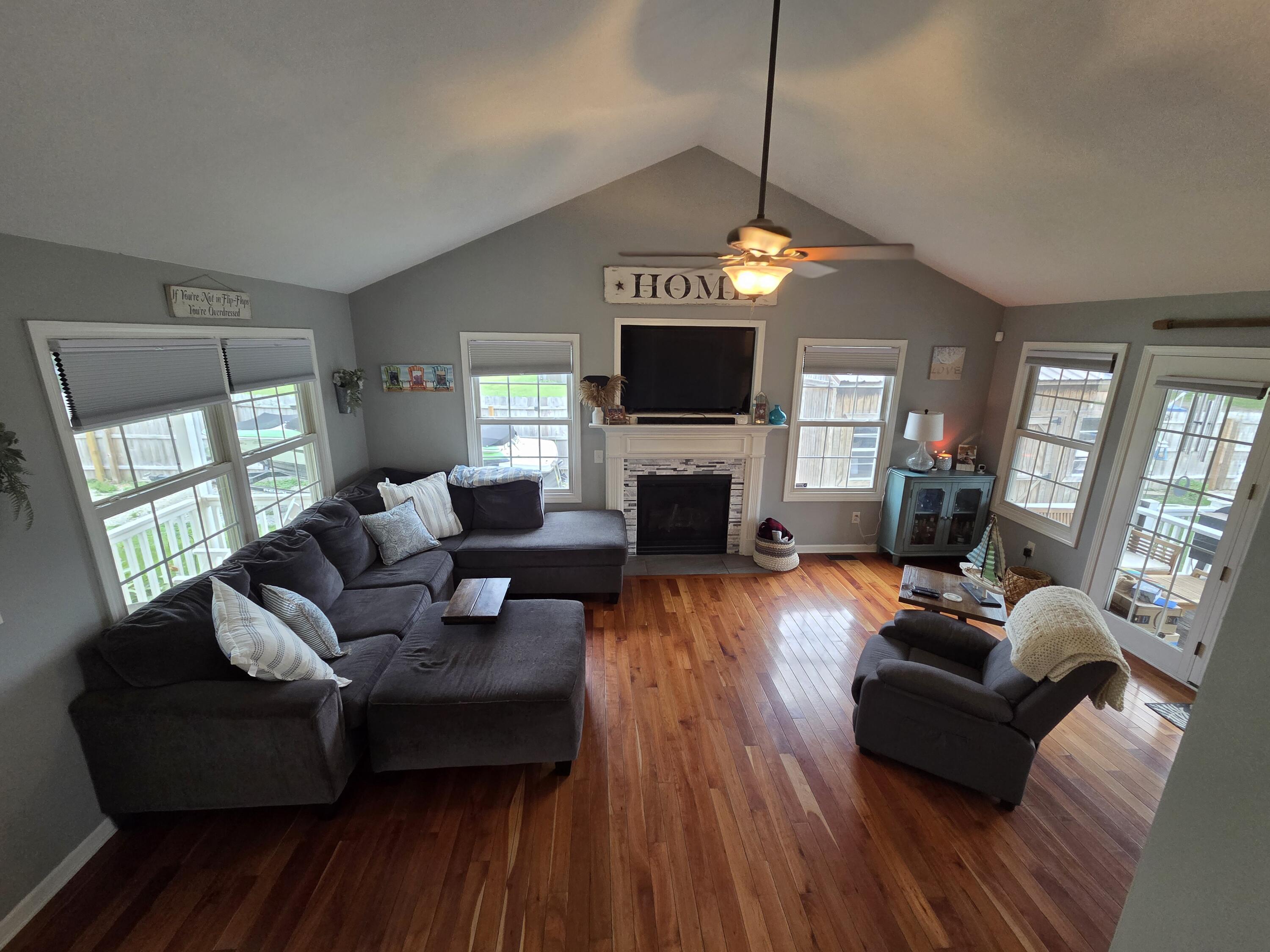 4084 W Shore Drive, Bremen, IN 46506; Image #4