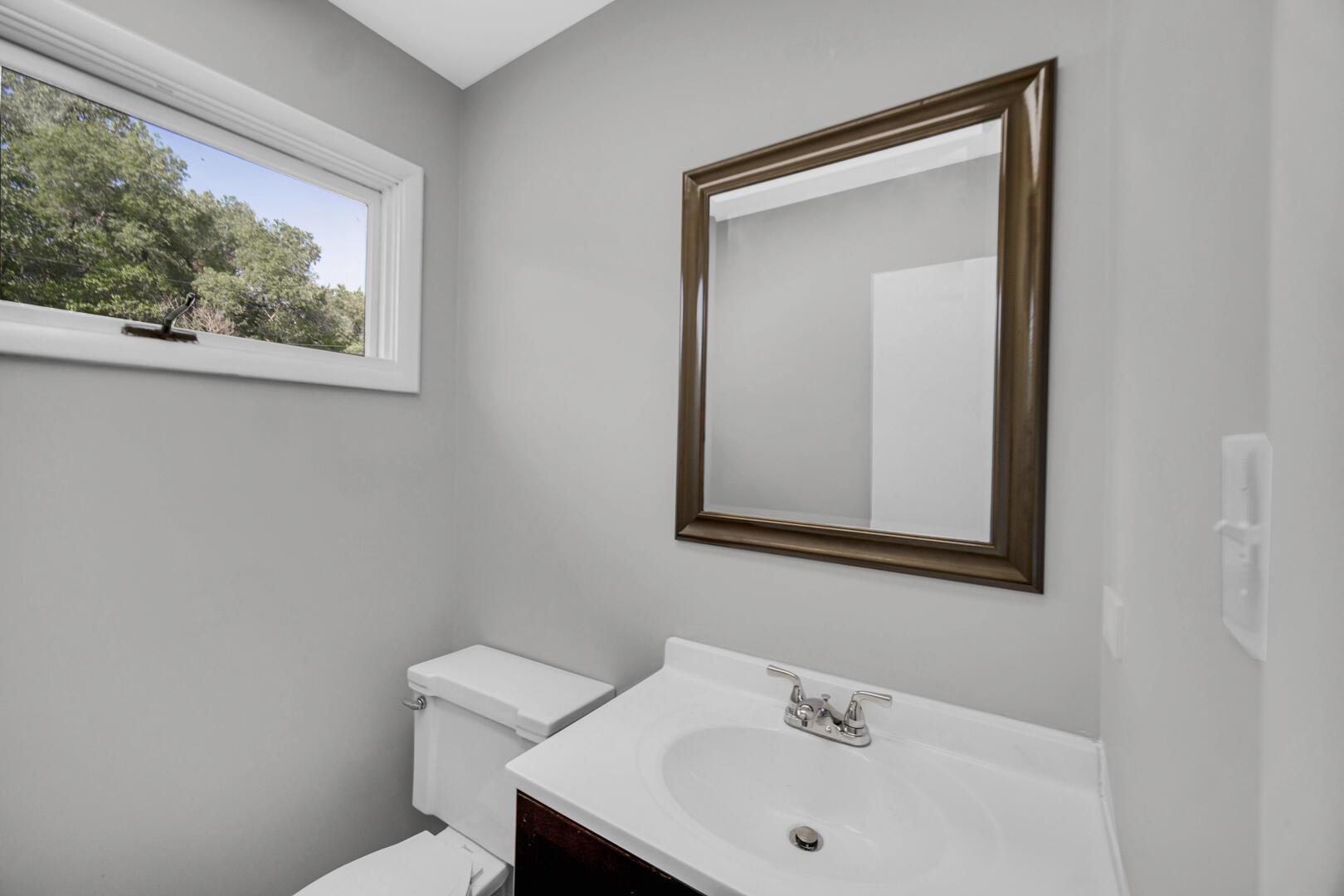 2926 W Old Ridge Road, Hobart, IN 46342; Image #14