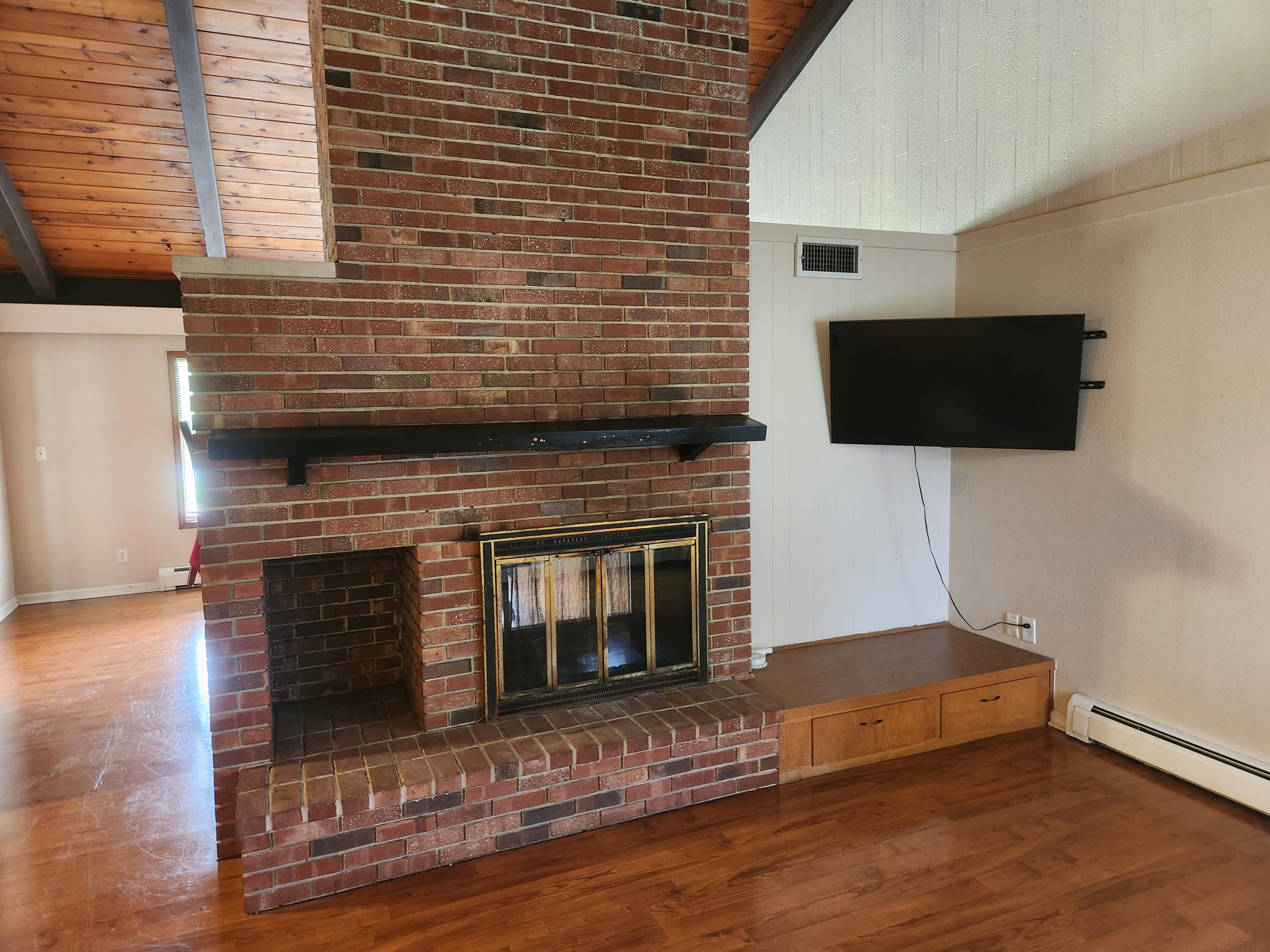 4726 Locksley Drive E, Rensselaer, IN 47978; Image #4