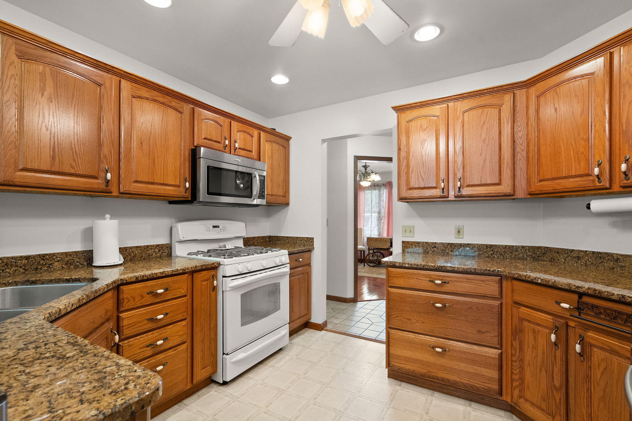 8876 N Lilac Street, DeMotte, IN 46310; Image #14