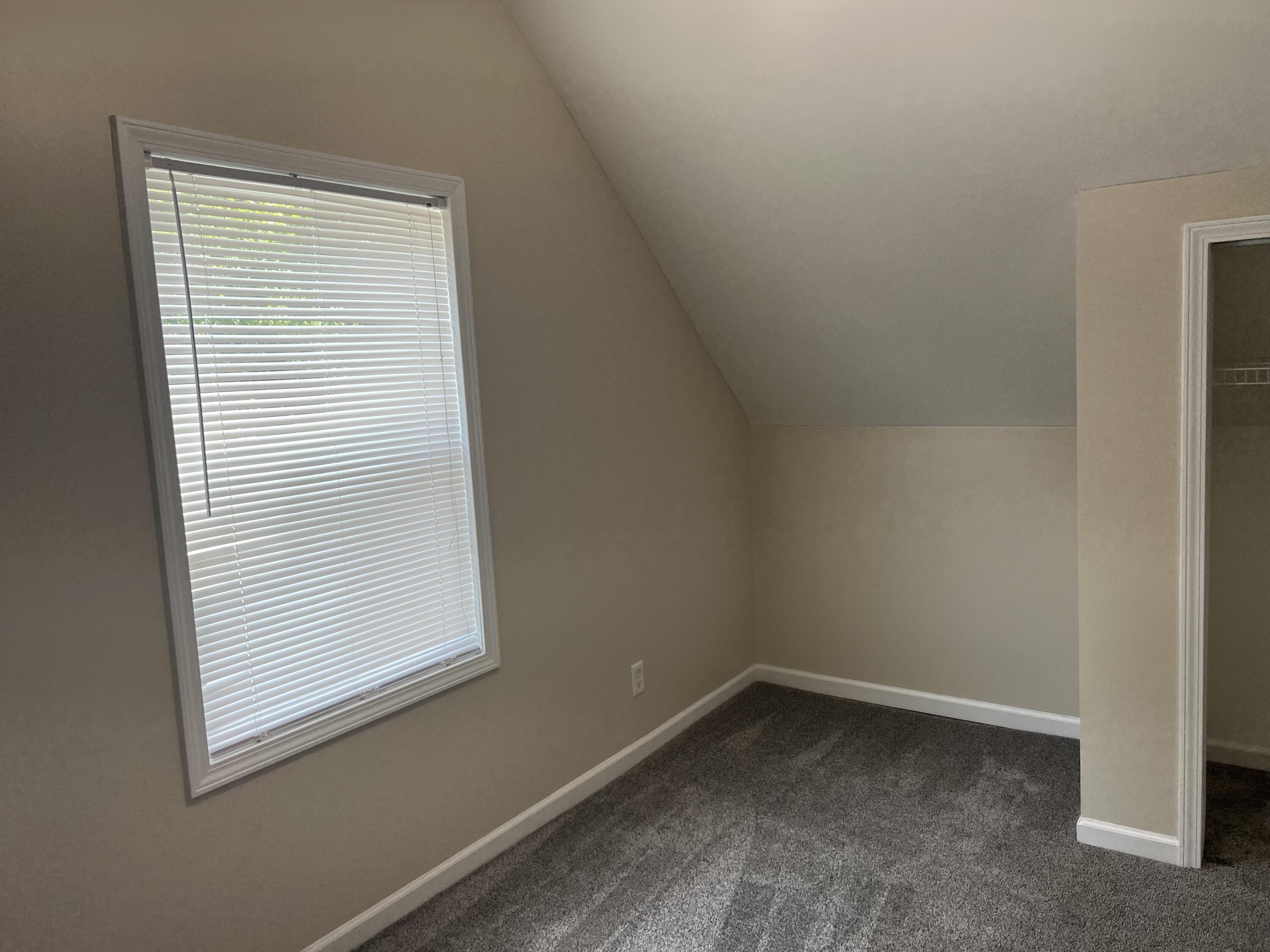 3851 Maple Street, Hobart, IN 46342; Image #20