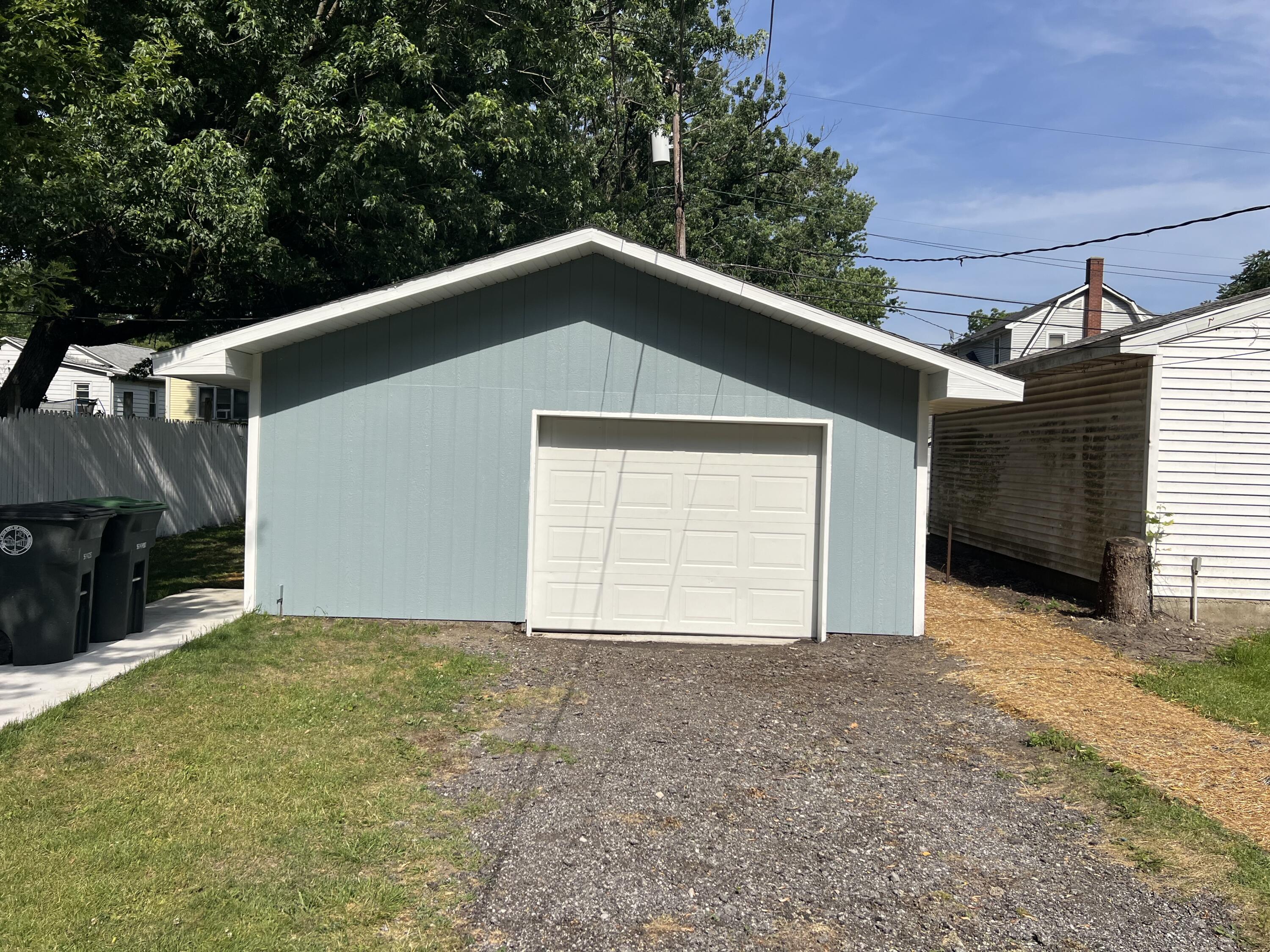 3851 Maple Street, Hobart, IN 46342; Image #28