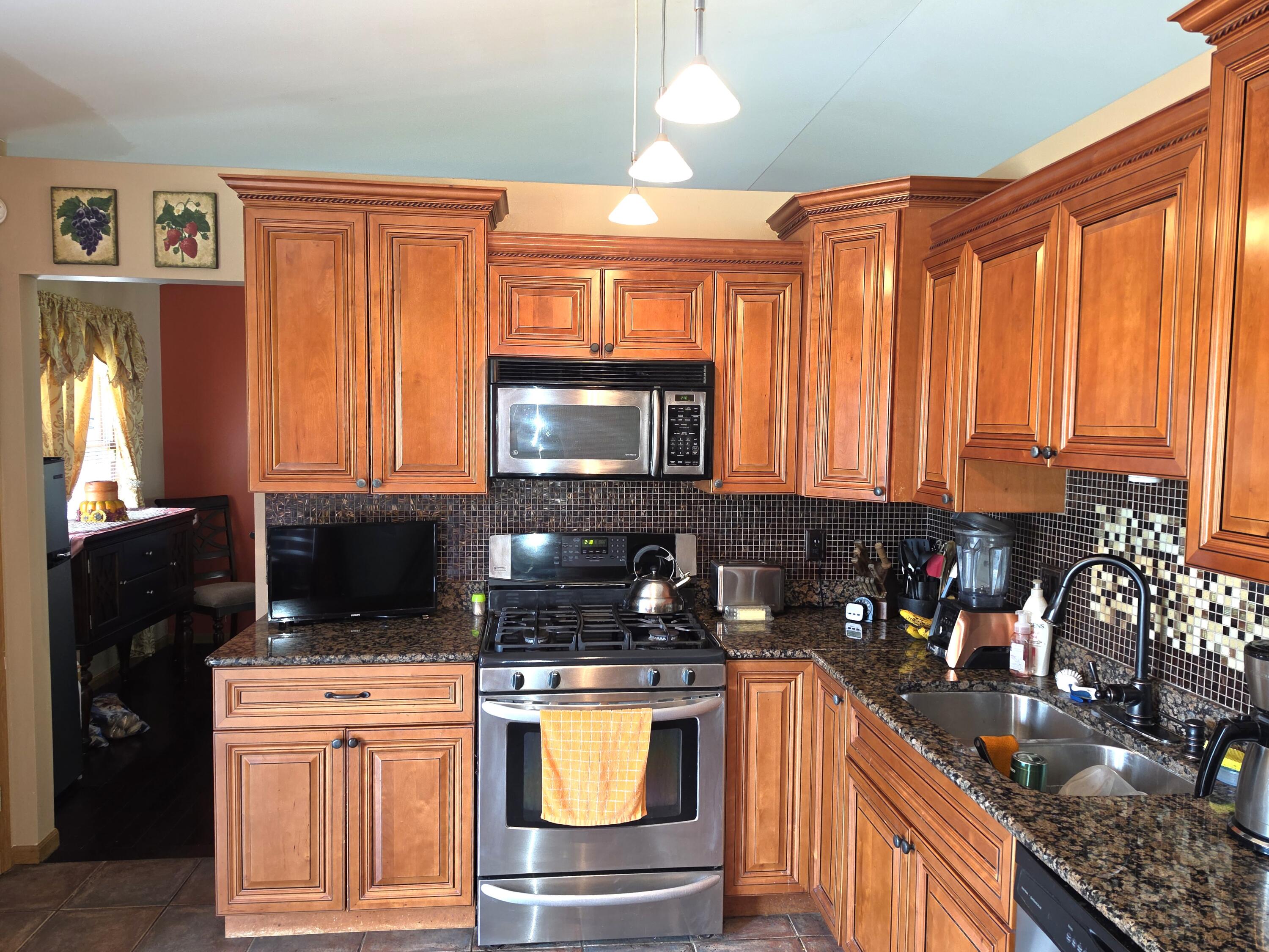 8389 Buchanan Street, Merrillville, IN 46410; Image #11