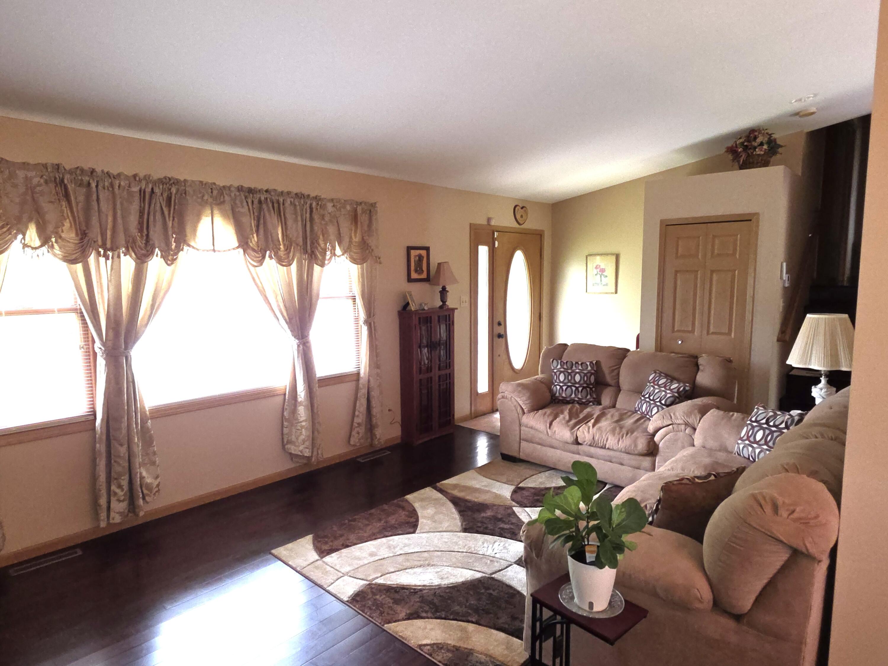 8389 Buchanan Street, Merrillville, IN 46410; Image #4