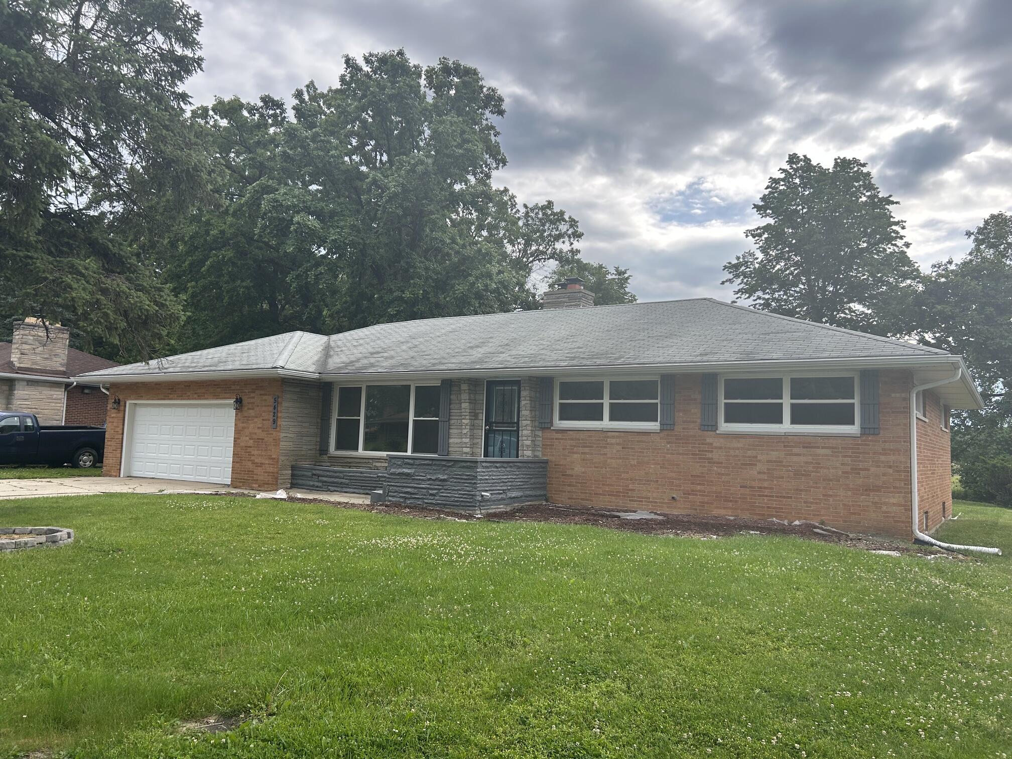 5429 Dexter Drive, Merrillville, IN 46410; Image #2