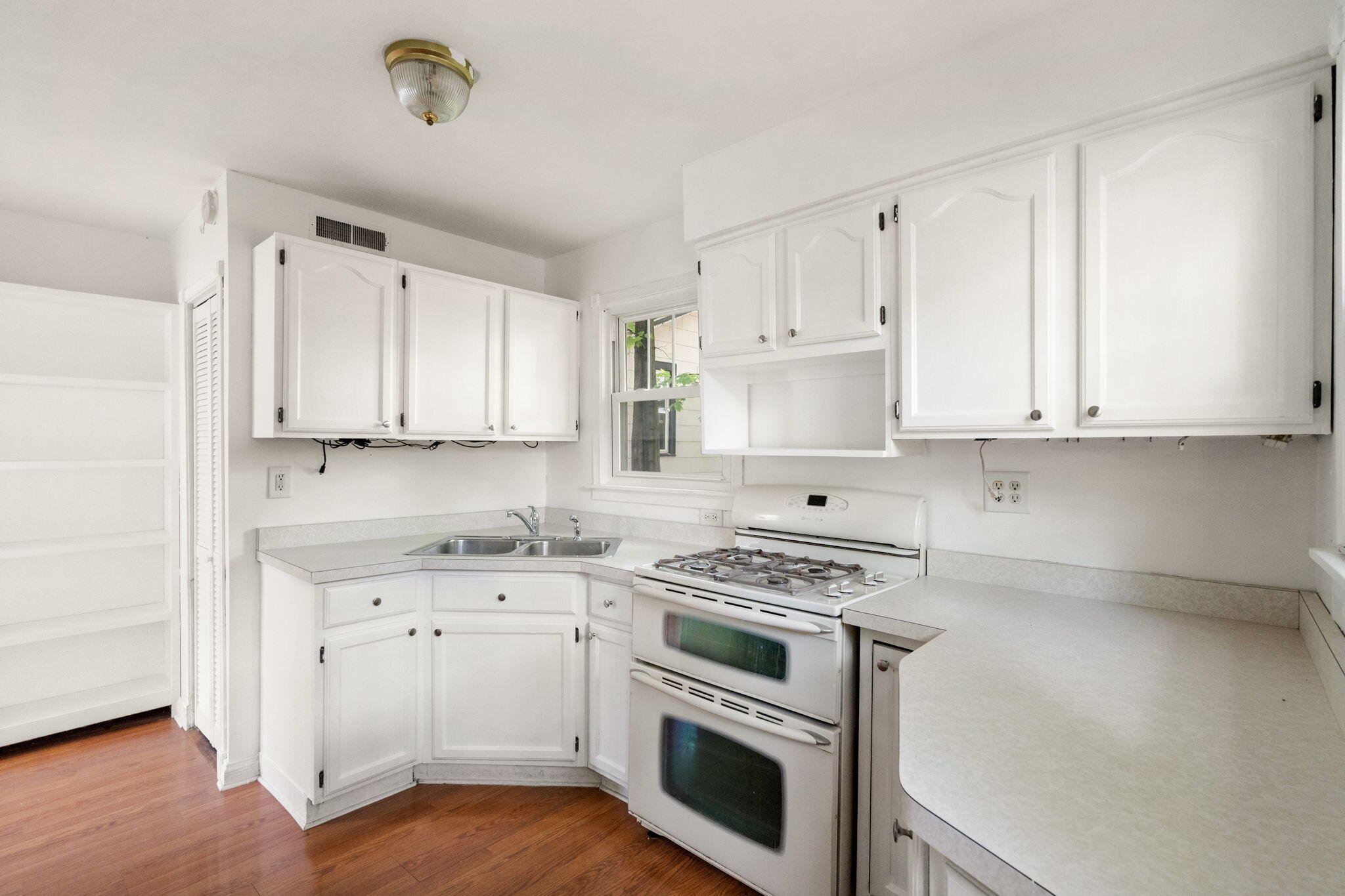 254 Park Avenue, Valparaiso, IN 46383; Image #11