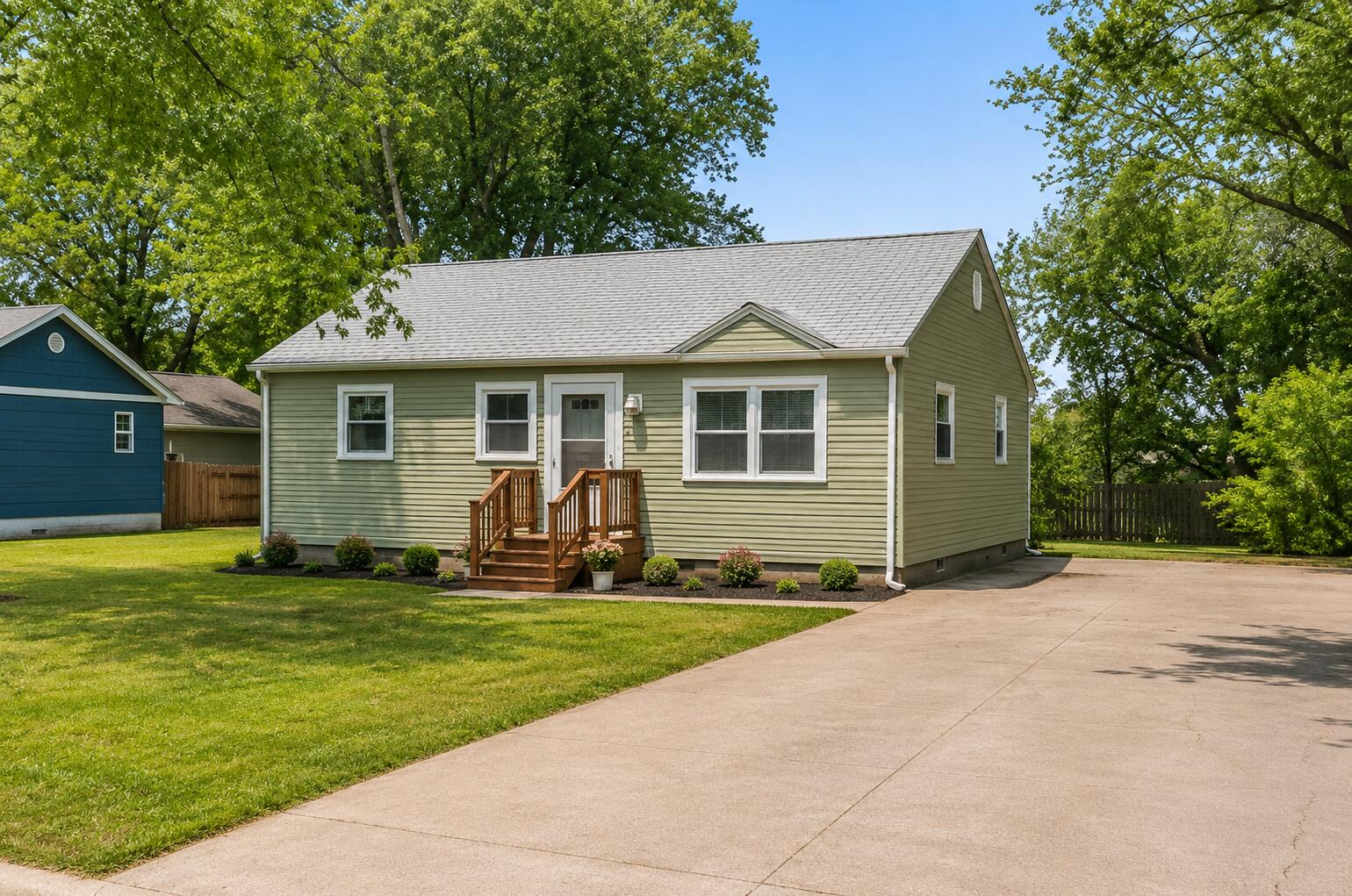 228 Oak Street, Crown Point, IN 46307; Image #2