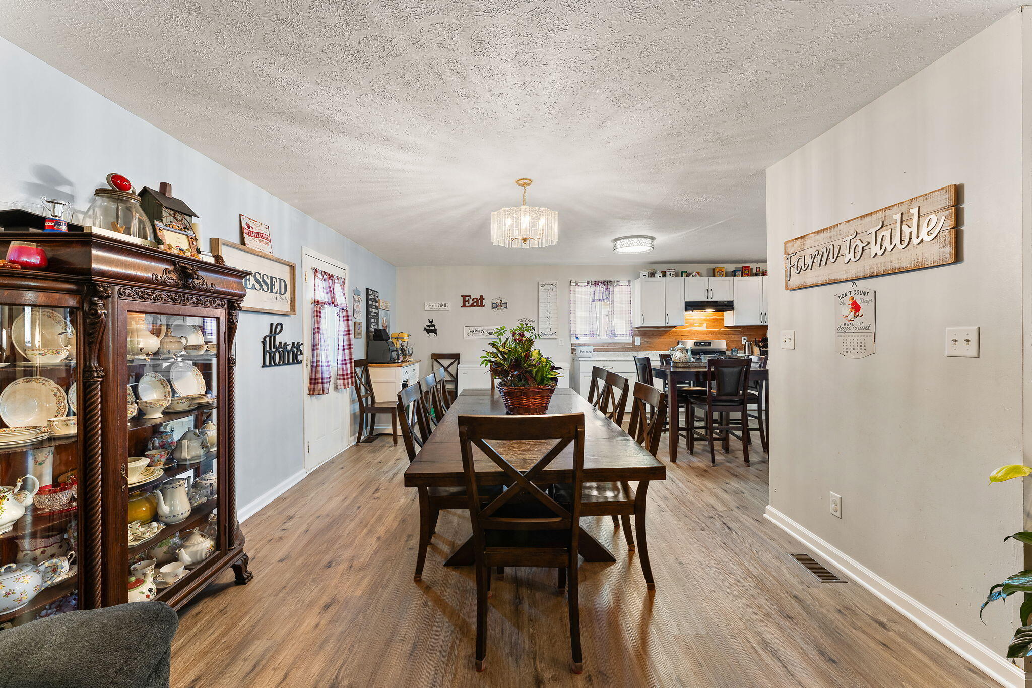 33 E Washington Avenue, Hobart, IN 46342; Image #15