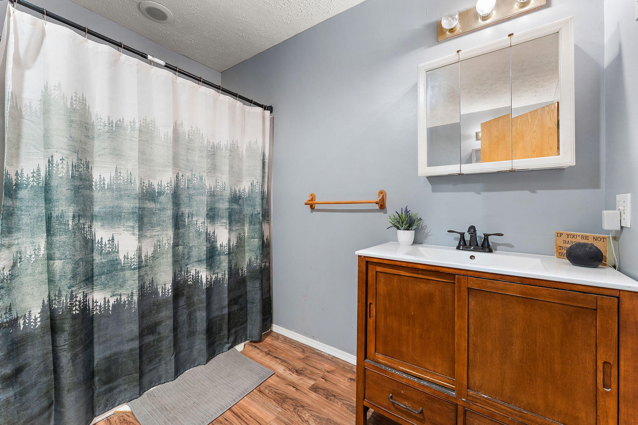 33 E Washington Avenue, Hobart, IN 46342; Image #18