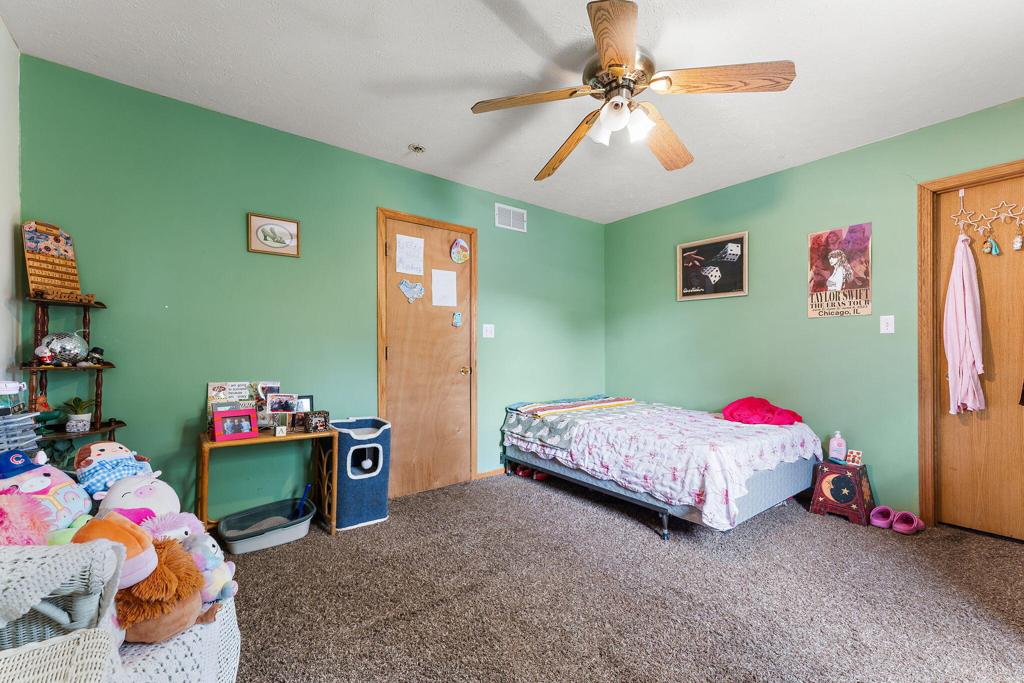 33 E Washington Avenue, Hobart, IN 46342; Image #20