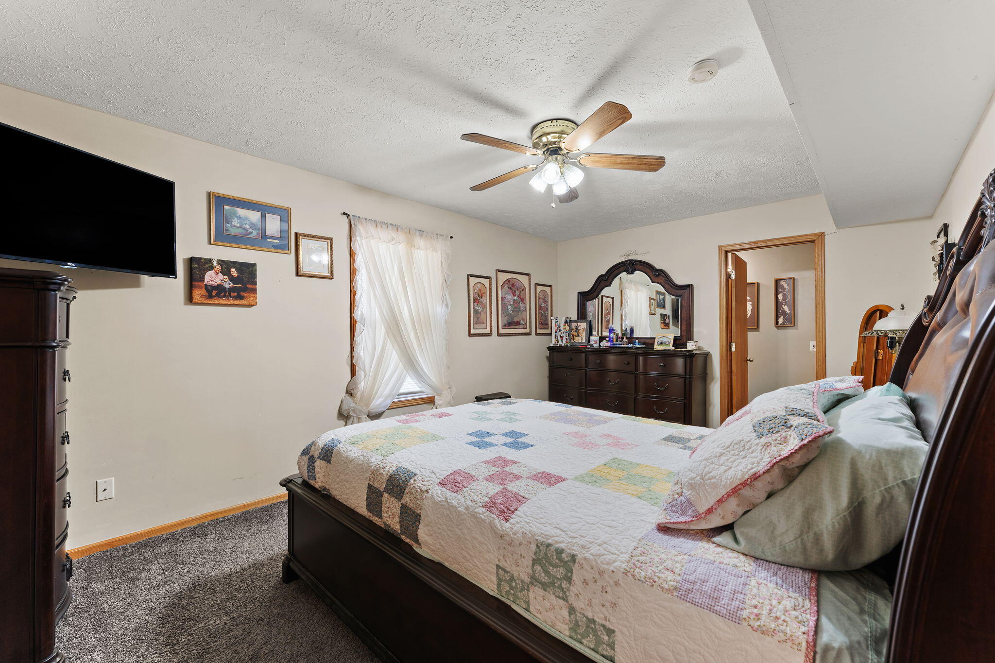 33 E Washington Avenue, Hobart, IN 46342; Image #27